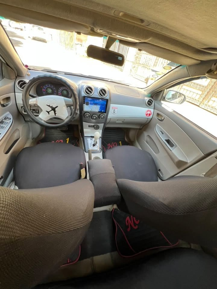 BYD G3 2015
السياره خير من الله مكينه كير تبريد مكفول حداديه نص عمر بيها نص باب السايق صبغ وبارد بابيت من جوه من جها السايق وصبغ ب قبق الجنطه بدون ضربه السياره خير من الله مناقصها اي شي مواصفاتها معروفه بصمه وفتحه وتحكم ستيرن حساسات خلفيه وشاشه وكامره كشنات جلد بعدهن بل جيس زلغ ما مزلوغات ومغلفات ارقم جديد الانكليزي بغداد بسمي بس سنويتها نافذه بشهر الخامس  مكانها بغداد سعره 60 وبيها مجال للشراي 
***********
