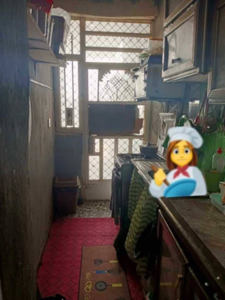 بيت للبيع مستعجل على بعيته بالامانه الزعفراني مقابيل اسواق الرحمان طابو صرف سند اصلي عندي مساحته 62 واجهة 5في 12ونص بي تشجير لابو البيت مساحته 50 متر مربع بيت بي غرفه نوم واحدة واستقبال ومطبخ وصحيات يرهم لعائله صغير  شارع تبليط سعره 80 بي مجال رقم الهاتف *********** بي واتساب والشراي يجي يشتري لا يشلع كلبي
