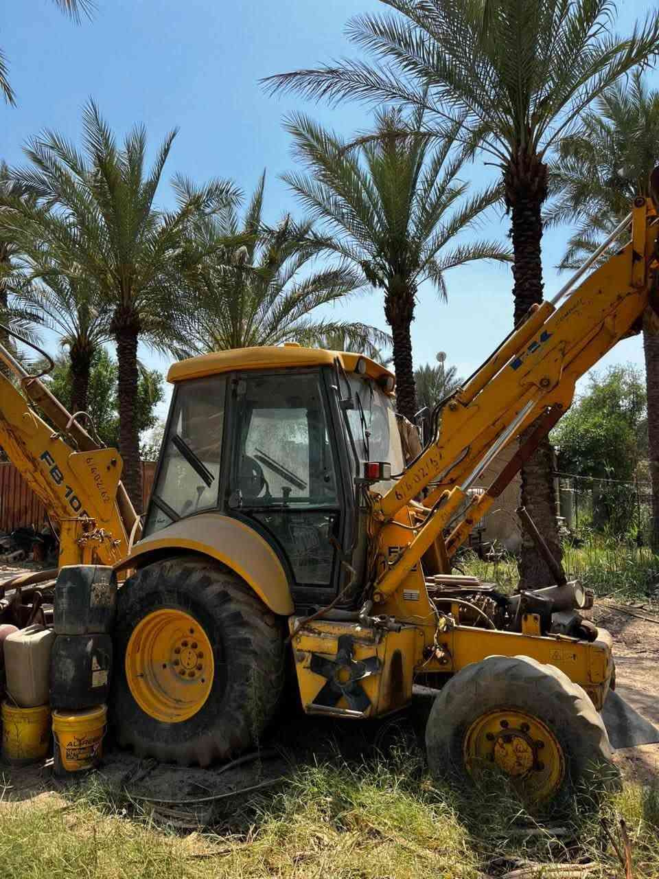 مكينة فيات موديل 2008 سنوية عضم عاج مابيها تحويل محرك خابط مي ودهن ابيعها كوم حديد 50  ورقة للاستفسار ***********
