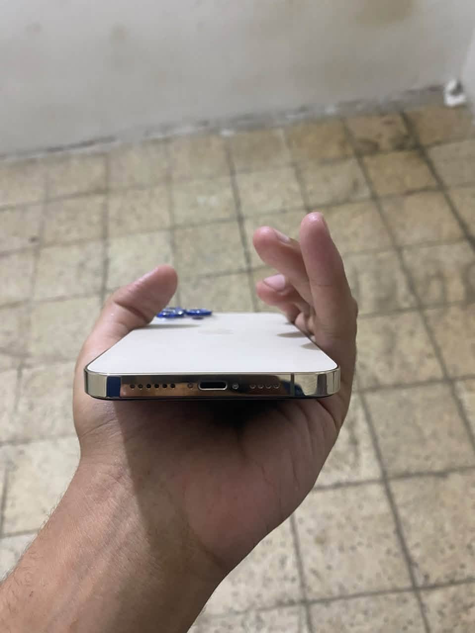 ايفون 12 برو ماكس جهاز نضيف ما داخل تصليح ابد كله بلاد فقط فيس ايدي ما يشتغل بطاريته 78ذاكرتة 256 سعر 500 بيه مجال شراي يراسلني واتساب (***********)
