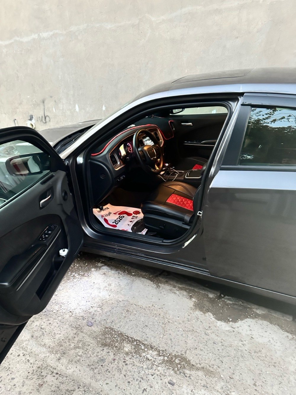 جارجر للبيع موديل ٢٠١٩. ماشية ٩٥ميل حقيقي مواصفات 
اس اكستي
فتحة سقف
كشنات مخملي بلادي 
كراسي كهرباء
تبريد ثلج قطعتين 
ابواب بصمة +الجنطة بصمة 
تشغيل عن بعد 
اللون نفطي 
تحكم استيرن +مثبت سرعة 
شاشة وسط  كاري بلي  
لايت زنون  محرك ٦سلندر  ٣٦٠٠
صدر امامي جديد 
صدر خلفي بلادي جديد  تخم تايرات جدد  
دسكات جدد.  +فيت بم جديد  
سيارة خاصة مال بيت ممشتغلة خط 
حادثهة من امريكا جاملغ امامي ايسر جزء بارد
باب سايق مبدل بالخارج باب خلف السايق صبغ.  جاملغ خلفيّ ايسر حگ شبر كلير  
سيارة سليمة بدون دواخل شواصي ولغود سليمة  بچم كبس  والايرباكات بلادية 
السعر ١٩٠وبيهة. مجال للطيبين بدون زحمة لحد يكسر بحلال الناس مكاني بغداد والسيارة رقمهة شمالي اربيل و باسمي والتحويل مباشر للاستفسار ***********
