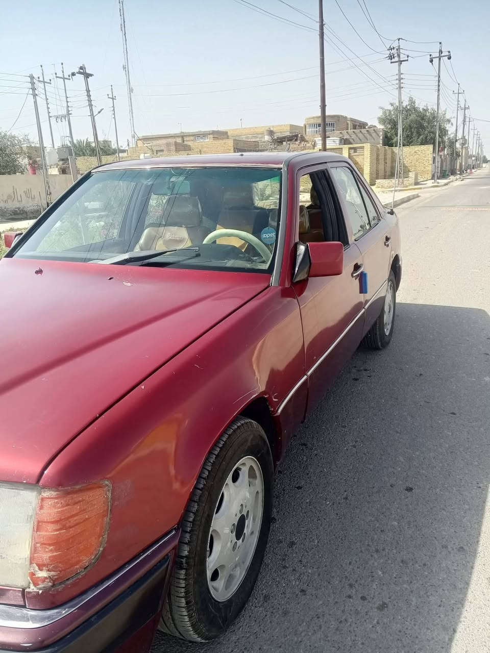 السلام عليكم مارسدس دب موديل 90 مكينه ثنين ونص فيفتي سياره خير من الله جاهزه صبغ عام سنويه بسمي تنتهي 2027 ثاني يوم اداورلك سعر 40 وبيه مجال 
رقم الهاتف ***********
***********
