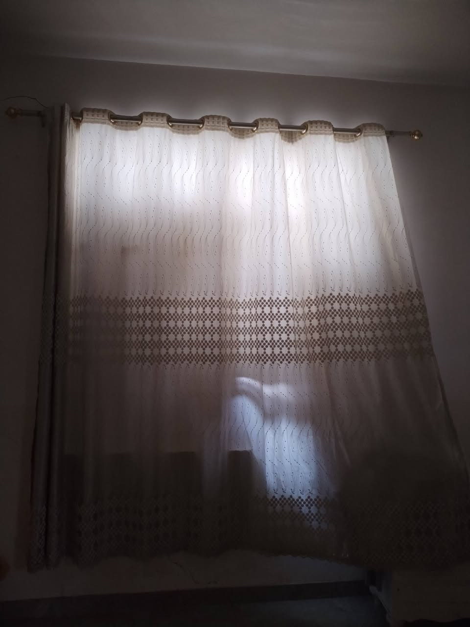 اغراض بيت نضيفة للبيع بسعر مناسب العنوان بابل طهمازية هاتف 📱 ***********
