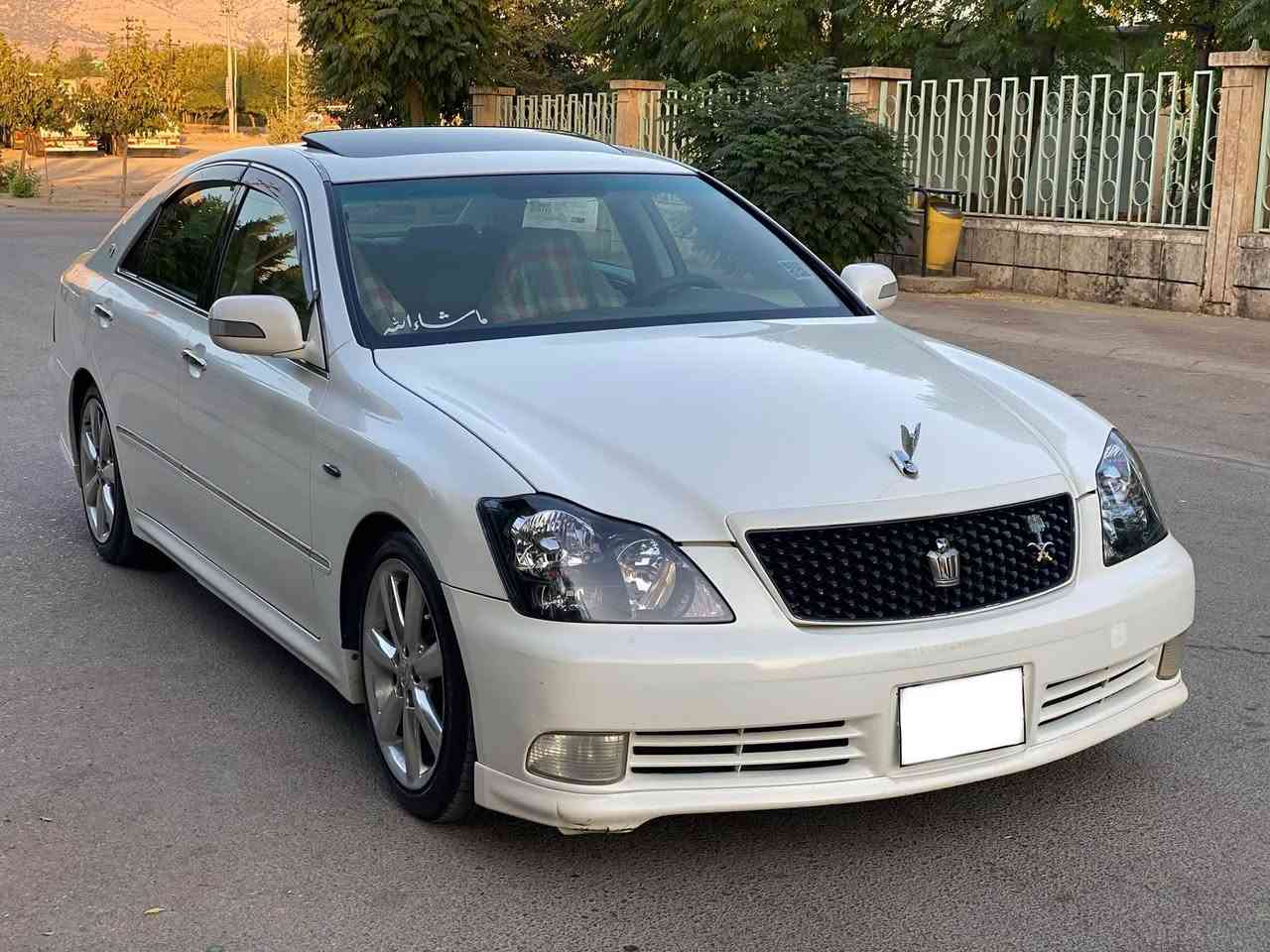 Toyota crown sport 2005
ساخ ساخ
مۆدێل ٢٠٠٥
یادی ٥٠ ساڵە 
٢ پارچەی ئەوروپا بۆیاخ
کۆدی هەیە و بارکۆدی وەرگرتوە
گێڕ و مەکینە گەورە ١٨٢
سەیارەکە لۆک لۆکە 
٣ دوگمەی فول
سڵایت
جڵد
هیتەر
ئاوێنە ئیشارەت
بلوتوزی بیلاد
کامێرا
لایت ناو ڕەش
عەتەری ١٨٤ لەسەرە
لەوی زەردی تۆمسی لەسەرە
٤ تایە و ویلی دینگەی ئیستیل لۆک
مەجموعە سوکان لێکزس زۆر نەرم 
هەر ٥ بەسمەی مەزبوت ئیشەکات
زۆر توند و تۆڵە هەر چرکەو ٣٠٠ دۆلار بڕە
گێڕ و مەکینە و هەموو گیانی بەشەرت 
نرخ ٨٥ معامەلە
***********
