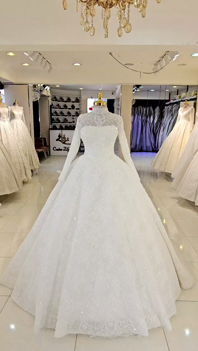 سنتر زفافي 💍🤍🤍 
جديد و حصرياً كولكشن 2027 🔥❤️
مستعدون للتصميم البدلات حسب الطلب بنظام التأجير او البيع
تتوفر لدينا قياسات خاصه 
العنوان / حلة شارع الجمعية مجاور خاتون مول مقابل شركة التأمين الوطنية 🥀
يفتح السنتر يوميا من الساعه 10 صباحا و لغاية الساعه 10 مساء 
📲للاتصال او المراسلة💌 على الواتساب على الأرقام التاليه 
***********
***********
#فساتين #فساتين_السهره #فستان_عقد #فساتين_زفاف #بدلات_اعراس
