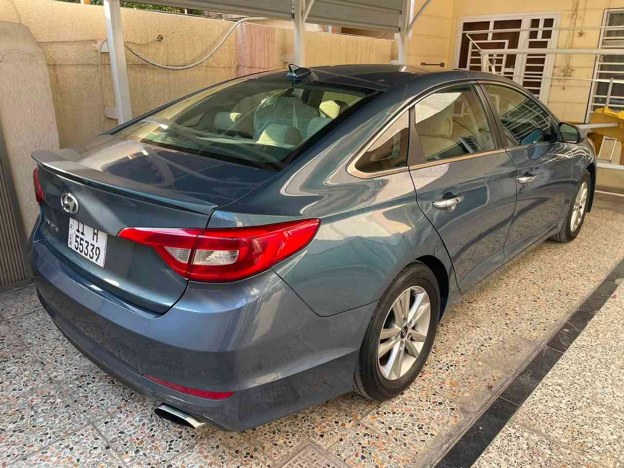 سلام عليكم
سوناته 2017 امريكي
محرك ٢٤٠٠ GDi
مكفول
كير اوتو كفاله 
ماشيه١٢٦ الف ميل
رقم بغداد باسمي الجديد
صبغ جاملغ سكن وتكمتين من يم جامه الاماميه 
صدر امامي خلفي جديد 
تخم تاير جديد 
سياره مبولشه و عليها نانو سيراميك
حاجزه من كلشي مناقصها شي 

السعر١١٢$ ورقه 
مكاني بغداد نفق الشرطه حي حطين 
***********
