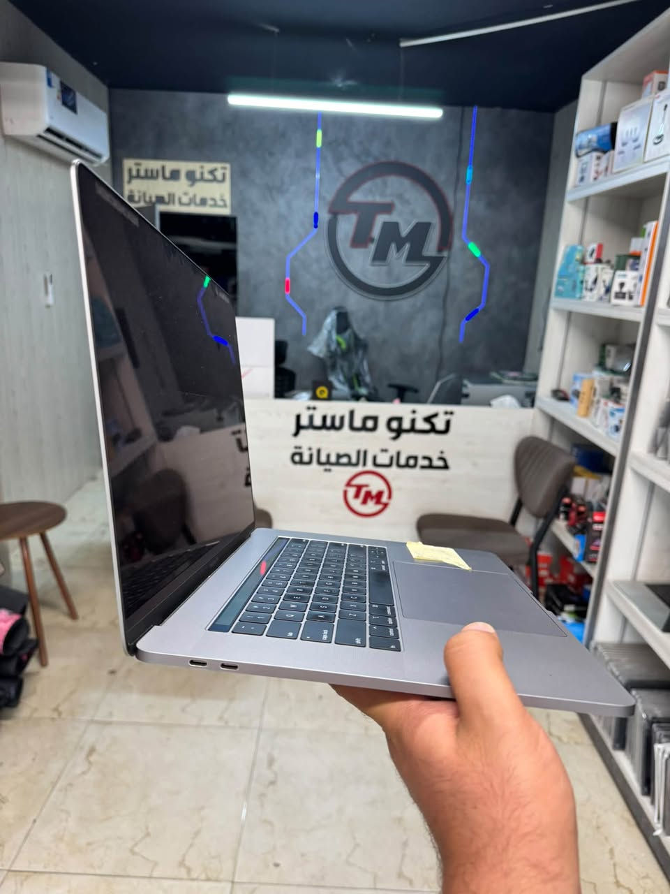 🔥 MacBook Pro 2019 — أداء احترافي بسعر حصري! 🔥

💻 Apple MacBook Pro 2019 – 16 Inch

⚡ المعالج: Intel Core i7 — الجيل التاسع
🚀 سرعة المعالج: تصل إلى 4.8GHz Turbo
🧠 RAM: 16GB DDR4
💾 التخزين: 256GB SSD
🖥️ الشاشة: 16 إنش Retina ✨
🎨 دقة عالية وألوان ممتازة
⌨️ لوحة مفاتيح بإضاءة خلفية
🔊 نظام صوت قوي وواضح

🎯 مناسب لـ:
🎬 المونتاج والتصميم
💻 البرمجة
🏗️ برامج الهندسة
🎨 التصميم والجرافيك
💼 العمل الاحترافي

🔥 سعر حصري لفترة محدودة!

📍 Techno Master – تكنو ماستر
📦 توصيل لجميع المحافظات العراقية
🛠️ فحص الجهاز وضمان المكتب

📞 ***********
📞 ***********
📞 ***********

#MacBookPro #MacBookPro2019 #MacBook #Apple #Corei7 #Gen9 #DDR4 #Retina #TechnoMaster #تكنو_ماستر #ماكبوك #لابتوبات #الموصل #العراق

نص مكتوب في الصور:
- تحفة أبل الفنية! 🍏✨!
- MacBook Pro 2019
- المعالج: Core i7 🚀
- الرام: 16GB ⚡
- التخزين: 256GB SSD 💾
- متوفر الآن في تكنو ماستر! 🔥
- MacBook Pro 15-inch, 2019 Processor 2.6 GHz 6-Core Intel Core i7 Graphics Intel UHD Graphics 630 1536 MB Memory 16 GB 2400 MHz DDR4 Serial number C02ZH04WLVCF macOS Sequoia 15.7.7 More Info... Regulatory Certification TM and (C) 1983-2026 Apple Inc. All Rights Reserved.