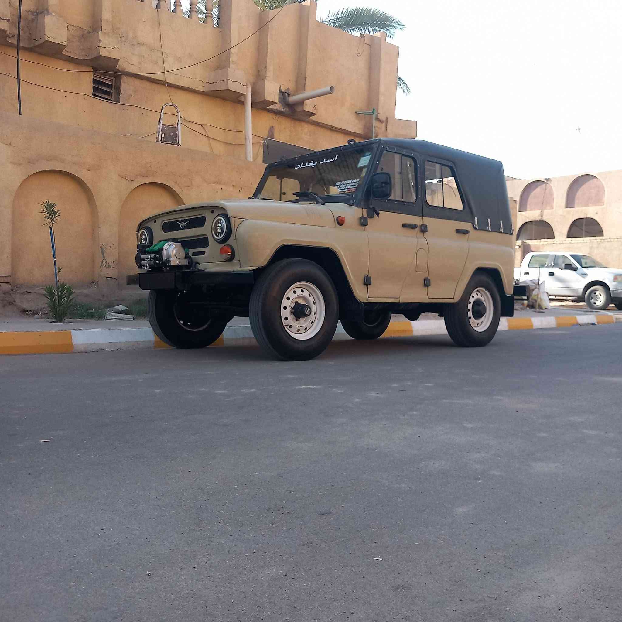 أسد بغداد • ٢٠٠٥ • للبيع