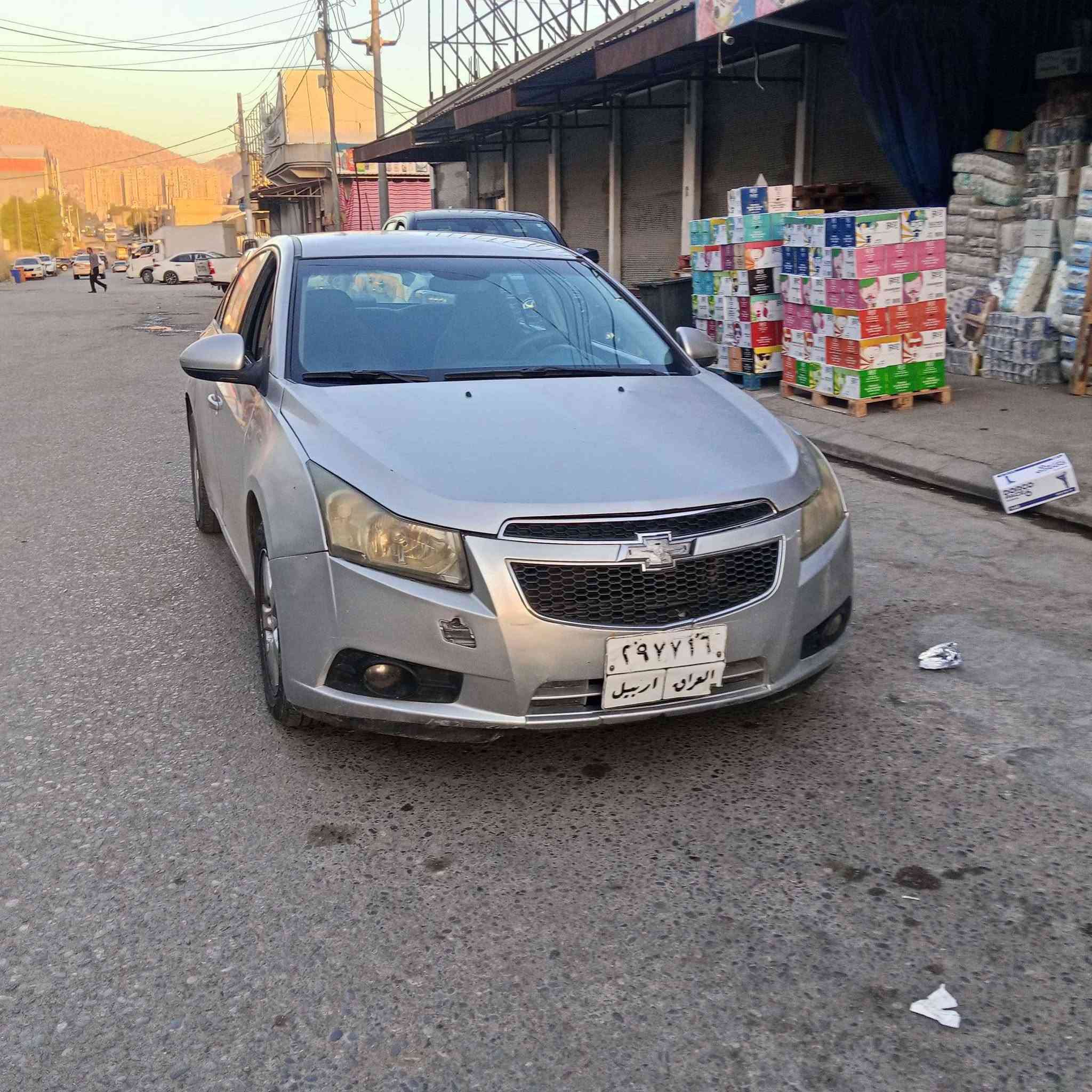 شوفرليت كروز موديل ٢٠١٢ محرك ١٦ أوبترا عليها 
سياره كير توماتيك كيرومحرك وتبريد بشرط 
سياره رقم اربيل بس موجوده بدهوك 
تحويلها بشرط 
اربع قطع صبغ بدون دواخل 
جاملوغين امامي مع بونيد وباب ورا سايق
مكانها دهوك تحويلها بشرط 
قماره هم بيها بقصات 
سعرها ٥٨ ورقه وناقص ٥ غرامه كاميرات
*********** واتس اب دهوك, العراق
