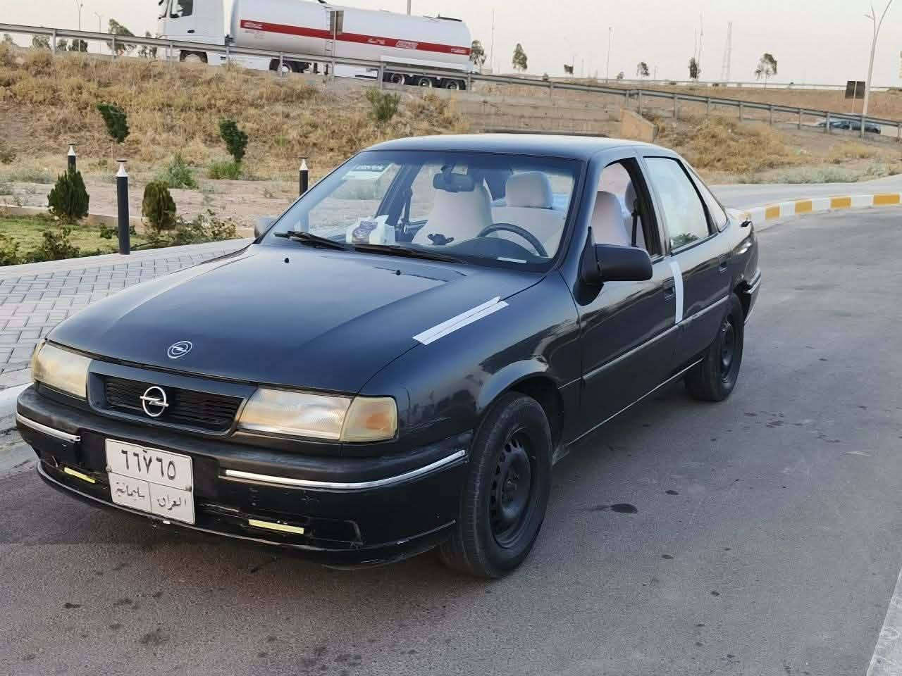 ***********
اوبل فيكترا موديل 1991
محرك18 و اوتوماتيك گيرومحرك شرط
سبغ عام جماليه بدون ضربه 
سياره رقم سليماني منتهي شرط تحويل و وكاله سعر35 بي مجال مكاني كركوك شراي خابرصاحب سياره كركوك, العراق
