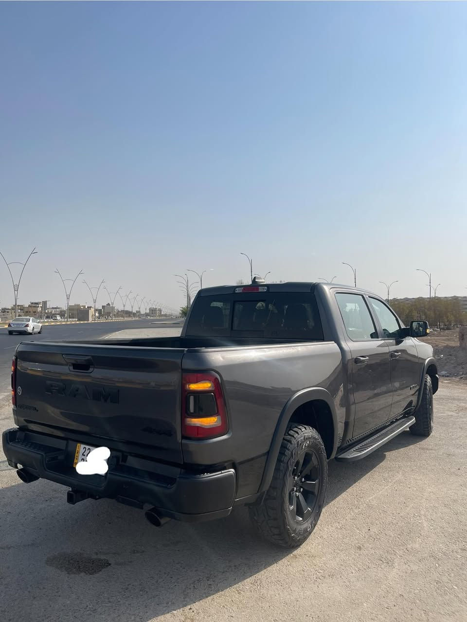 السلام عليكم الطيبين
RAM REBEL 2022 
رقم أربيل الجديد 
فوووول 
بدون تبديل بدون ايرباك بدون حادث 
تخريب فقط
V8 ايتورك
عندك مراوس ترهم و نقد
سعر مناسب رجاءً الشراي يتصل او وتساب 
عنواني البصرة
***********
