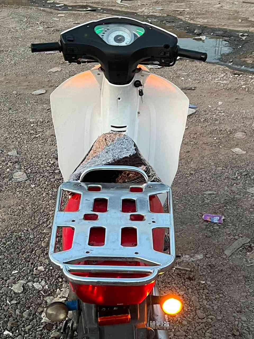 لبيع السعر 400 وبيه مجال كله شغال عداد سرعه عداد بنزين شغال تخم تايرات جديد فقط بيه خيط تبخير الاستفسار ع رقم *********** @إشارة
