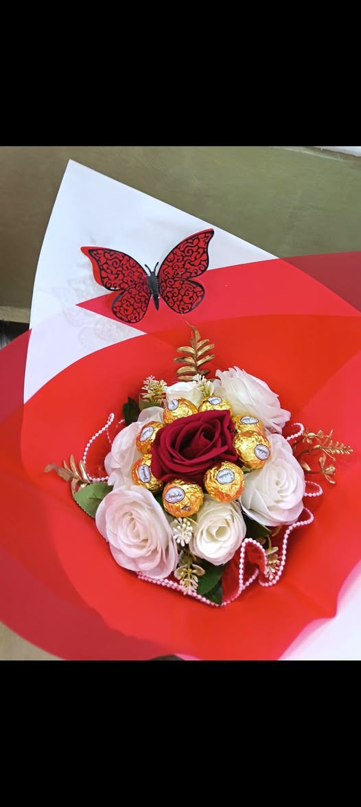 ب 15 الف بس! احلى باقات ورد تقدموها كهدية💖🌷
للحجز على صفحاتنا او رقمنا ***********
او زورونا لموقعنا الي بحي الجهاد مجاور جامع محمد رسول الله
#اكسبلور #مرطبات_وحلويات_دجلة #هدايا #ترند #شوكولاتة
