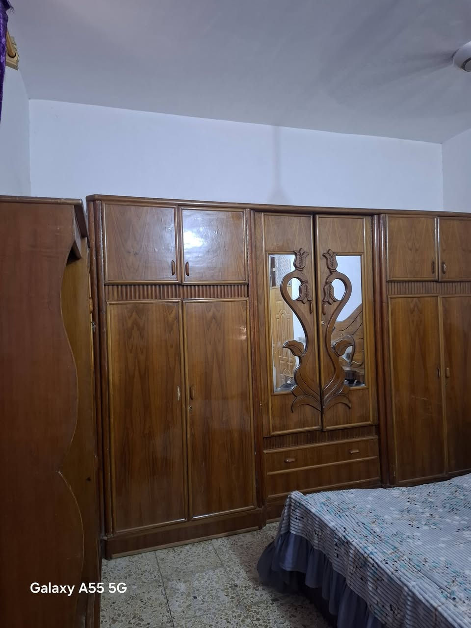 غرفه نوم للبيع صاج داخل وخارج تسكام مابيه اي ضرر عنوان بابل سده الهنديه ***********

نص مكتوب في الصور:
- Galaxy A55 5G