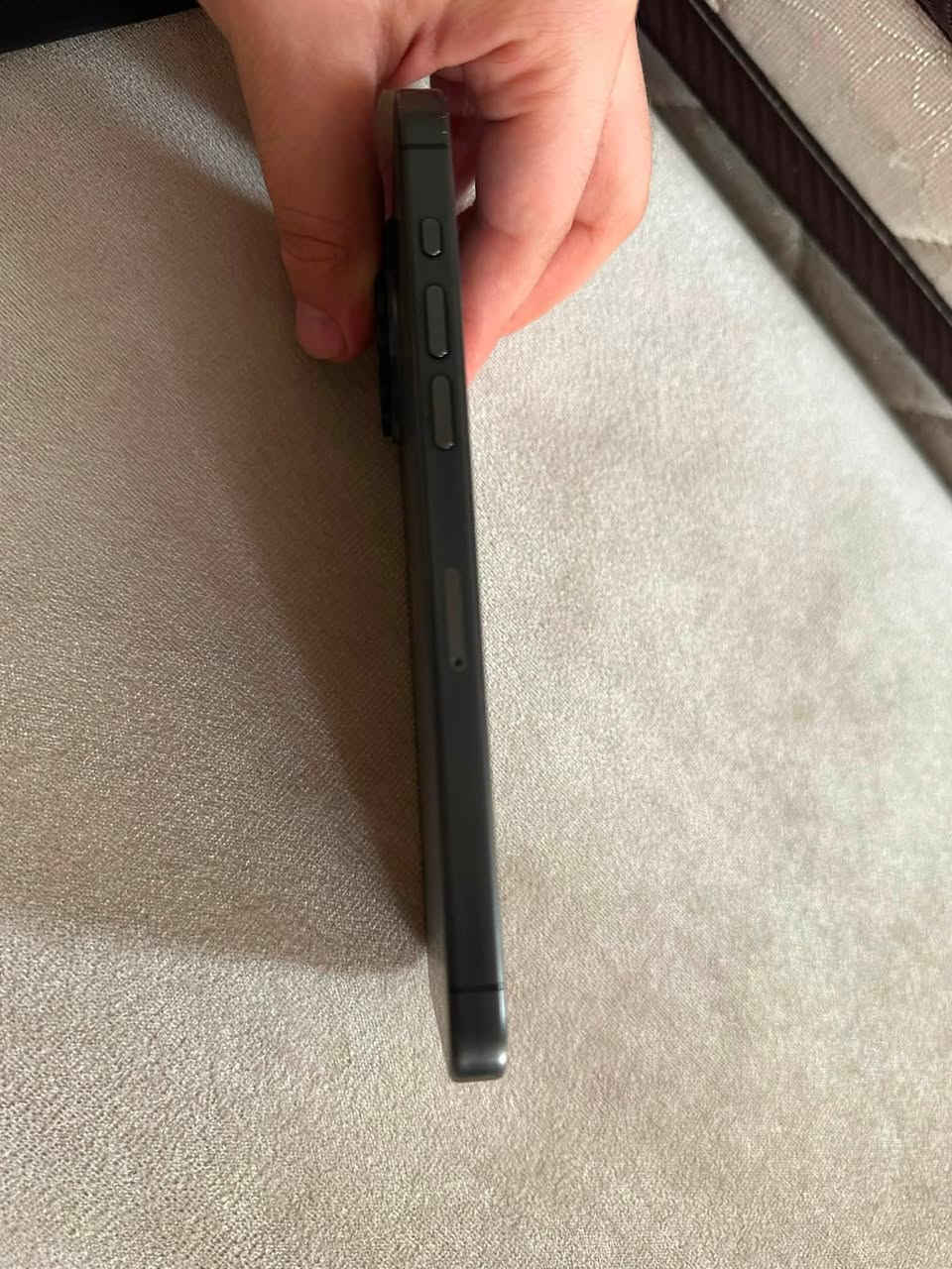 ‏للبيع iPhone 15 Pro ماكس
‏جهاز فول نظافة مابي ‏لا جلخ ولا شي 
‏فول فول نظافة يعني شكد ما تتوقع
‏تك سيم 
256 الذاكرة
‏بطارية 89
‏لون أسود
￼ سعره من الاخير 970 الف ￼
‏ اللي مو شاري لايدخل خاص 
عنوان دهوك توصيل جميع محافظات 
￼واتساب ***********￼￼
