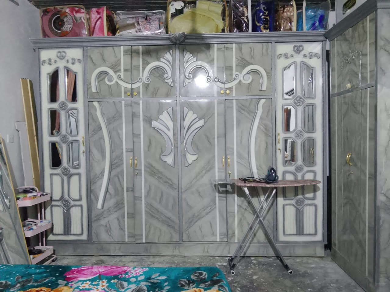 سلام عليكم
غرفه للبيع عراقي 7قطع جديده مابيها اي ضرر التفاصيل اتصلو ع رقم مكلفه بل نشر 

***********
