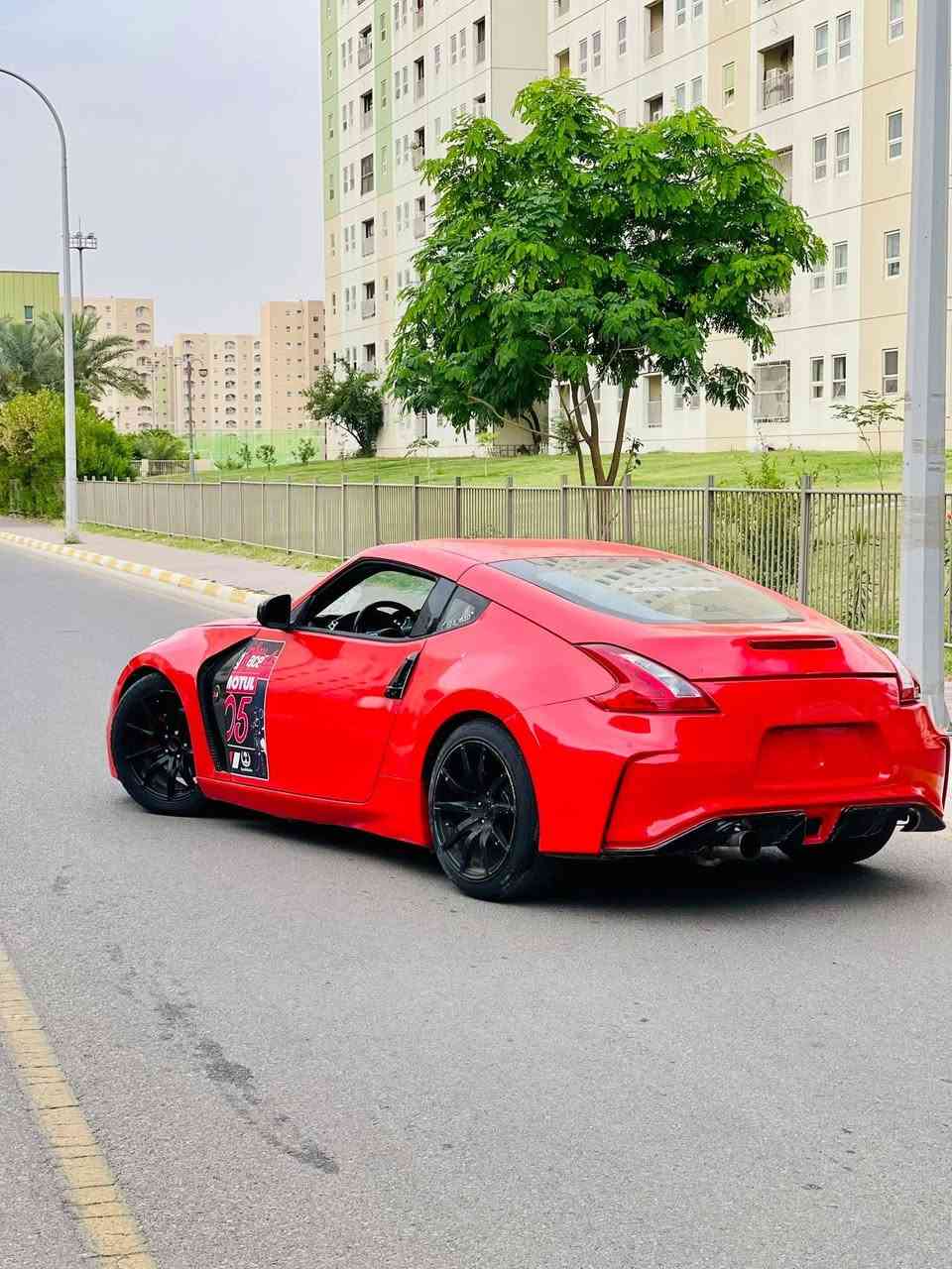 للمراوس  
نيسان z370   
موديل 2015
كير عادي
ماشيه ٢٩الف
إضافات عليها. بجم كامل نسمو  دعاميات نسمو اصل بلاستك بنيد
ڤايبر من شركه TOP MAX
جاملغات فتحات  Top max
لايتات جدد
سياره عليها سقف روز كامل
تزويد الي عليها
*فيت بم ولبرو
*نوزلات جيتي ار
*كزوز كامل تفصال داون بايب واي بايب سنكل كزوز دبه ريمونت ٤ انج
*بلكات اورديوم يتحملن C85
گلج ستيج ٢   عنبار
كاردن كاربون ڤايبر
*اكسل قفل ٣.٣
*السيارة  عليها برمجة UPREV  ٥ مابات مرتبات
سياره تغير لون فقط من لون بيتنجاني الى احمر ازبري وسياره رقم بغداد بسمي هزه 2026
للإستفسار اكثر خاص او واتساب  
***********
***********
