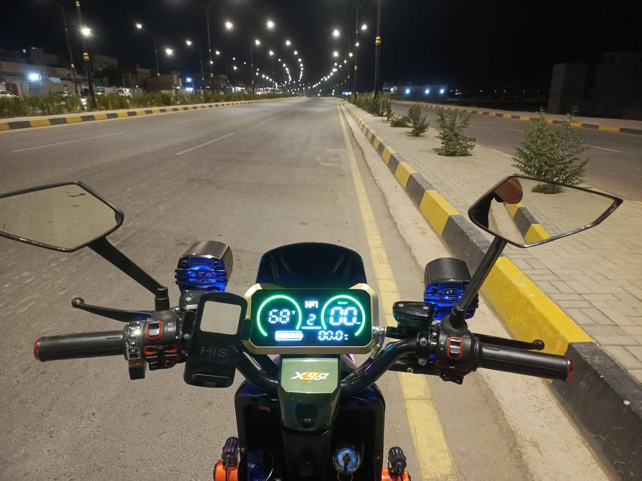 السلام عليكم
ماطور شحن نوعية
X900
🛑المعروف بل سوك  او الباقي كدام العين  

🛑 لون زيتوني مميز 

🛑فول مواصفات

 🛑خمس بطاريات

🛑تشغيل   سويج رمون تشغيل عن بعد 
 
🛑 بي نضام سرقه 

🛑لايت زينون عالي وناصي

🛑ملف 2000

🛑نظام R رجوع بك

🛑بي مسجل بلوتوث عالي 

🛑ستاند موبايل

🛑الماطور بي 4 سرعات 

🛑سرعتو 100

 والحقيقية 90

🛑السعر  425 او بي مجال 

🛑المكان موصل حي القدس 
 
للاستفسار 
رقمي الخاص 
***********
غير متواجد على الفيسبوك
