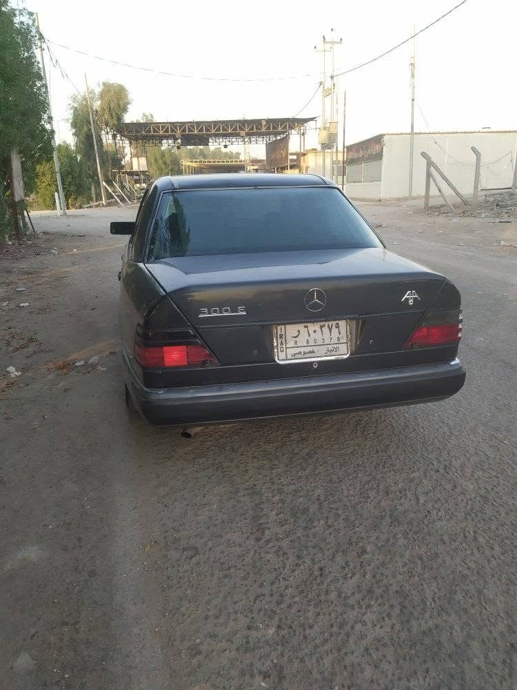 السلام عليكم مرسيدس دب للبيع موديل 92 رقم انبار محرك 2.5 السعر  26  بيها كتاب فقدان السنويه مكان بابل الاستفسار على هذا الرقم ***********
