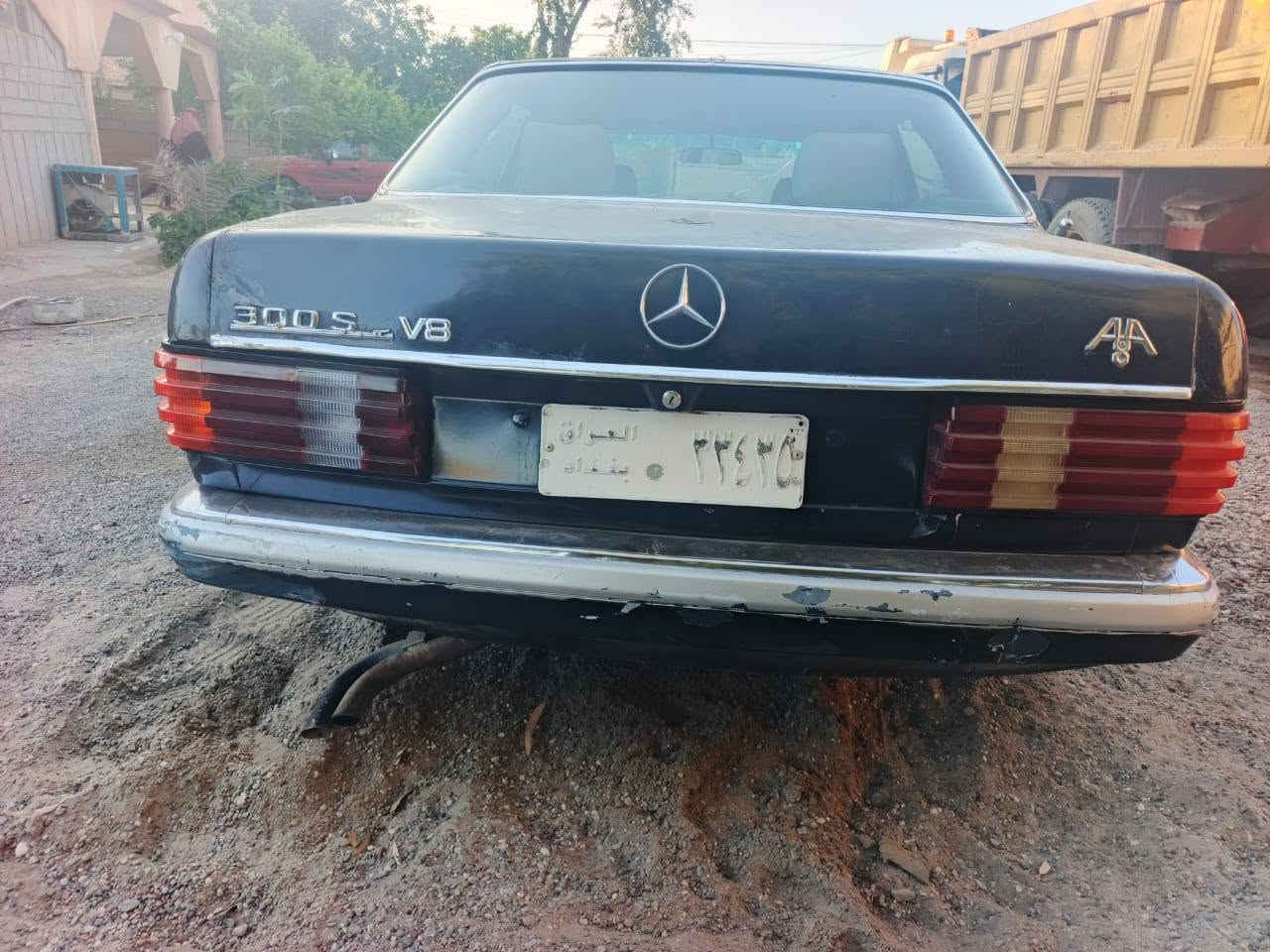السلام عليكم ورحمة الله وبركاته للبيع مارسيدس رئيسي  محرك كير بطه اكسل شرط تايرجدد كهربائيات شغاله مسجل + سماعات جدد كشر نضيف سياره جاهزه //السعر 35 بييه مجال قفل 30 //بدون معامله قفل //اي تعليق سلبي مردود  //*********** //مكاني صلاح الدين العلم قريه سمره @إشارة

