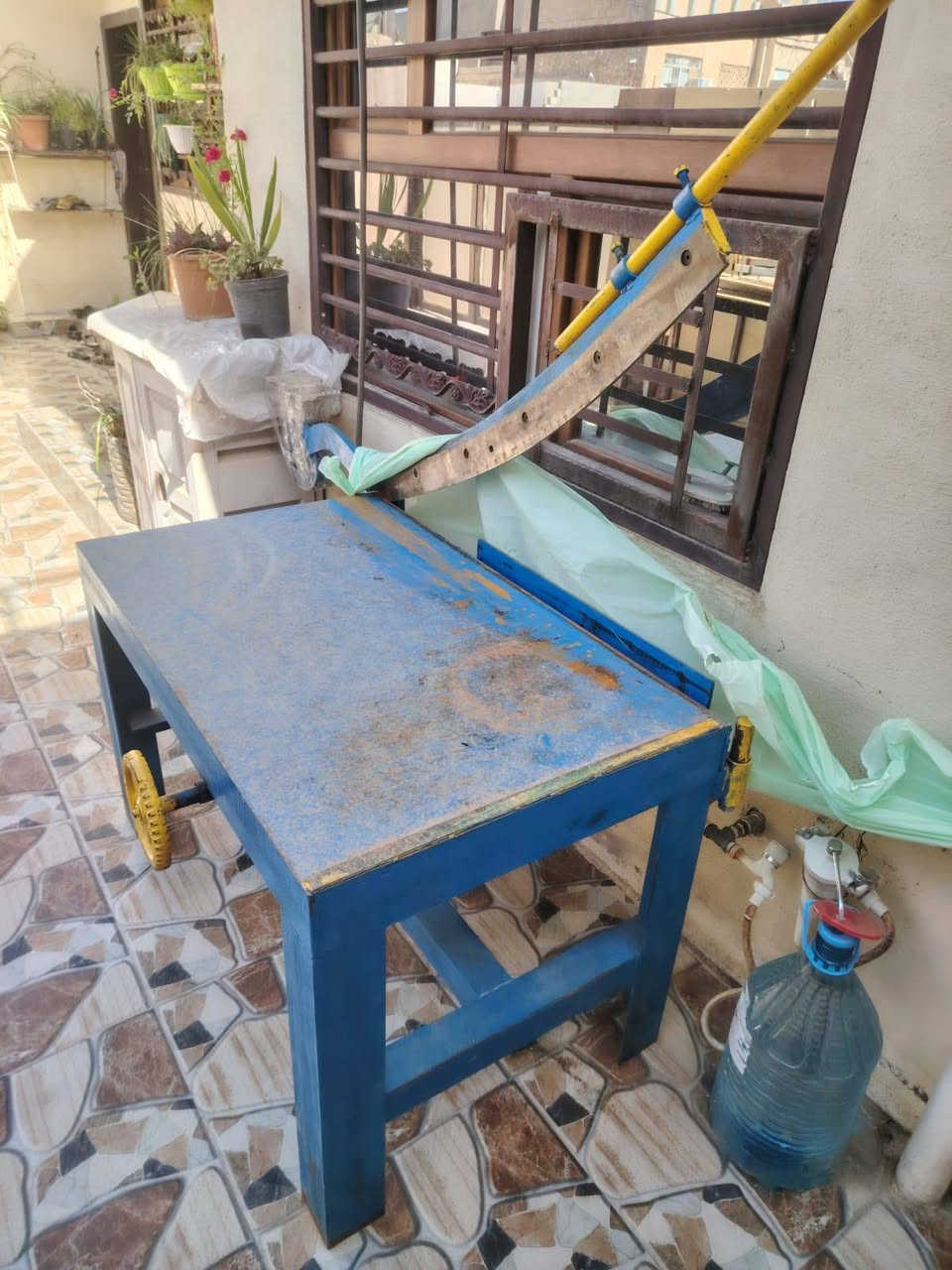 معمل كامل للبيع وبي بعد ميوزة وملحقات السعر مليون ونص  قفل
مابيع قطعه وحدها
***********
مكاني كركوك حي الوحدة
