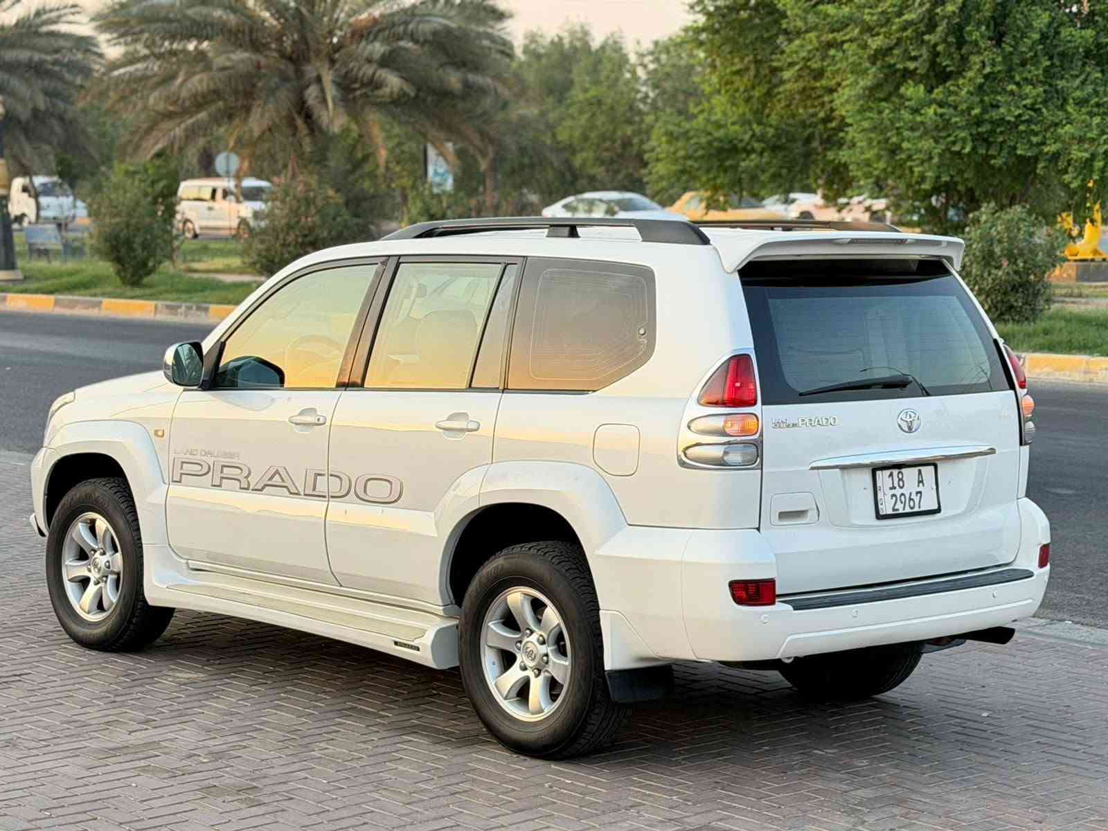 السلام عليكم 
برادو 2009 خليجي فول مواصفات واحد على واحد 
بيها صبغ بنيد وشوية من الجاملغ بدون ضرر داخلي
السيارة نظيفة مابيها نقص مال جناي
كير ومكينة وحدادية وتبريد وتخم تاير مكفولات 
المواصفات 
فتحة سقف 
كشنات جلد 
كشنات كهربائية 
حساس امامي وخلفي.
مري شفط
كامرة دوارة 
ويل كب استيل
مكينة 6 سلندر
7 راكب 
3 قطع تبريد
السيارة فوول مواصفات
سنوية 2031 
رقم بابل الدولي 
السيارة بسامينة 
المكان كربلاء المقدسة .
السعر 138 .
***********
*********** كربلاء, العراق
