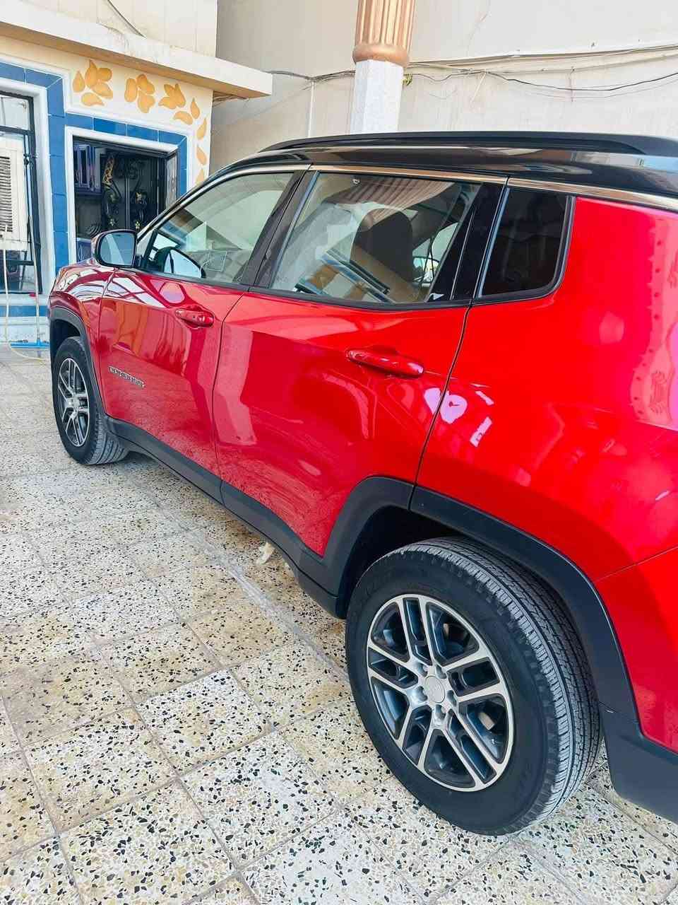 🚗 جيب كومباس2021
🌏 وارد أمريكي
🔺مواصفات السيارة
▪️ فئة Limited
▪️ محرك 2400 سي سي
▪️ دفع رباعي (4+4)
  • شاشه كار بلي 
▪️ بصمة أبواب وتشغيل
▪️ تشغيل عن بعد
▪️ سايد بريك بصمة
▪️ مثبت سرعة تحديد مسار
▪️ أوتو ستوب تحكم 4 مودات
🔺 معلومات السيارة

▪️ رقم اربيل 
▪️ هزة وسنوية باسمي  
حادث جاملغ
🛠️ الايرباكات كلها سليمه مال شركه الدواخل مكفولة 
▪️ السيارة جاهزة من كلشي
📍 مكان السيارة
▪️ بغداد -
📱 ***********
سعر السياره 122 ورقه بيها مجال

