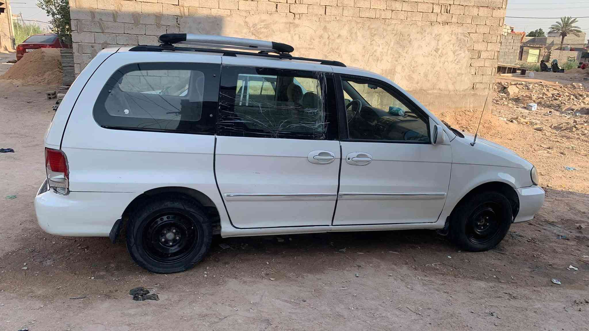 سيدونا موديل 2005 بانزين مكينه 3600 كير اوتماتيك  7 راكب رقم بغداد مشروع وطني مكان السياره كربلاء رقم الهاتف (***********) السعر (65) ورقه

نص مكتوب في الصور:
- ٤:٣٣ م
- ٤:٣٤ م