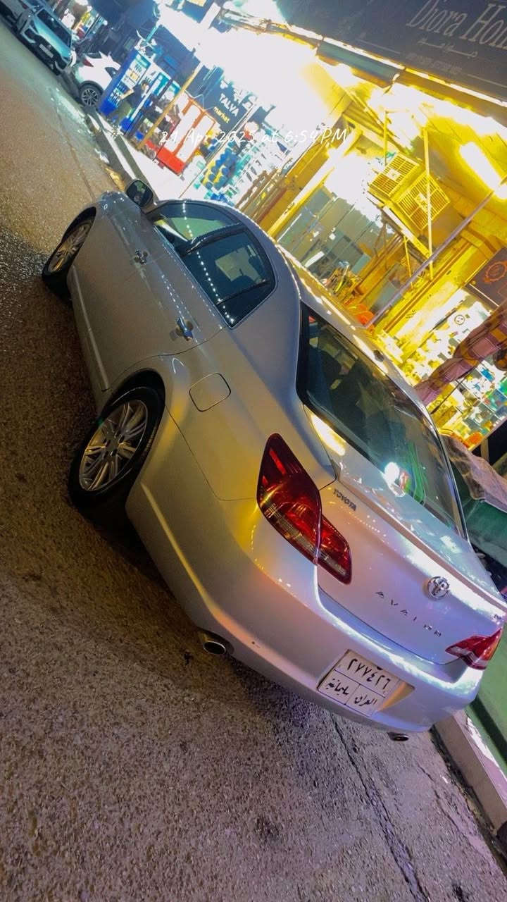 سەرەتا بەناوی خوایگەورە toyota avalon 2008.  Tureng.  سەیارەکە (174)km ڕۆشتوە سەیارە سەوتی دیتیجاڵی هەیە بەس بەساردی.    مەسرەفی نیە زۆر جوان ماوەتەوە سەنەوی بەسەر نەچوە.    سەیارەکە ئەمریکیە. 🇺🇸. زۆر جوانە.   سعری 117 گەڵاو معامەلە.     ڕەقەم. ***********. السليمانية, العراق
