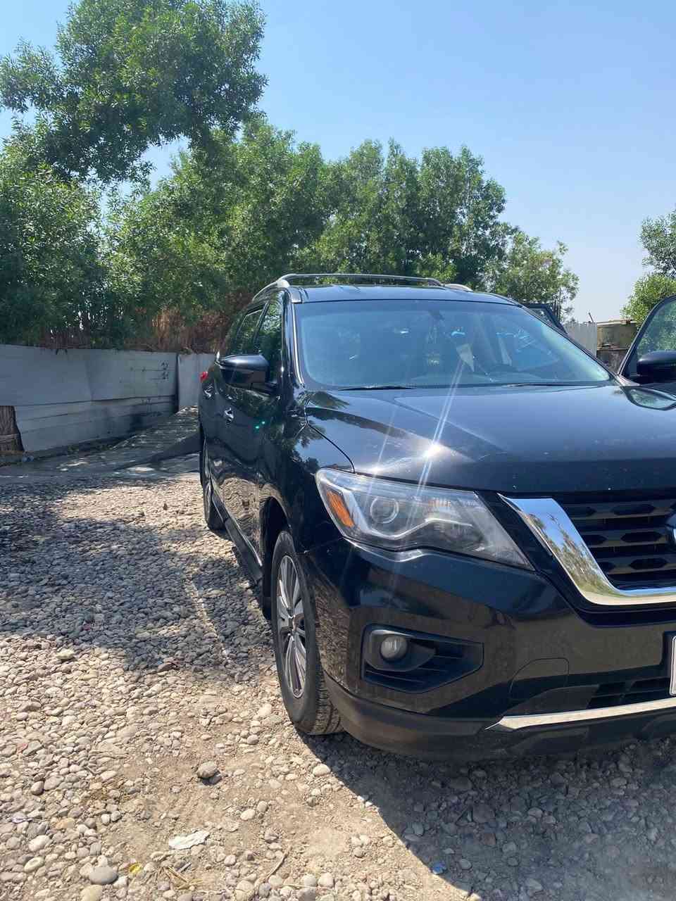 سياره للبيع نيسان باثفندر موديل 2018 وارد أمريكي سيارة نضيفه على وضع الشركه
6V  3500
فوول مواصفات  SV   كشنات كهربائية تبريد 3قطع مقاعد أسود مخملي 
لون اسود 7 راكب
مكفوله من الصبغ محرك بلادي 
الضرر جدا بسيط تبديل بنيد فقط
ماشية 126الف
سعر 185 ورقة وبيها مجال
وللاستفسار أكثر الاتصال على الرقم
***********
