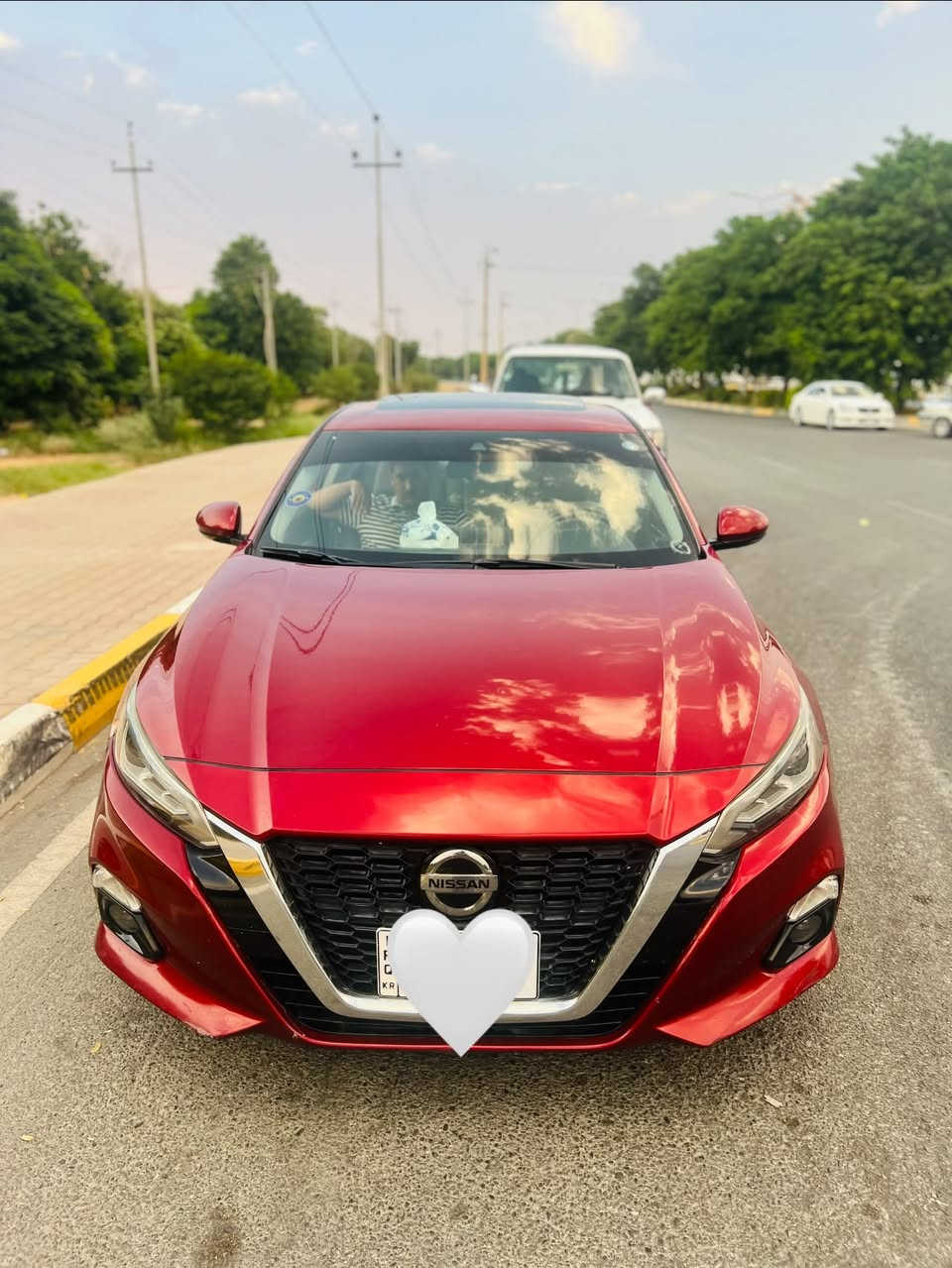 سلام عليكم
نيسان التيما 2019 SV 

وارد امريكي بدون قطرة صبغ فقط بارد مكانات بدون حادث بدون ايرباك كله سليم 

مواصفات 

شاشة 

كامرة

رادارات امامي او خلفي 

نقطة عمياء 

سياقه ذاتيه 

تدفئه كشنات 

سلايد روف 

كشنات كهرباء 

ستيرين هيتر 

تحكم ستيرين 

محرك 2500 4 سلندر 

ماشية 77 الف 

رقم اربيل بسمي هزة جديدة رقم جديد بدون نقوصات تخم تاير جديد 

السعر 130 وبيه مجال تدلل تجي تاخذ السياره وتمشي بس لا تكسر بيها

عنوانها ديالى 

***********
