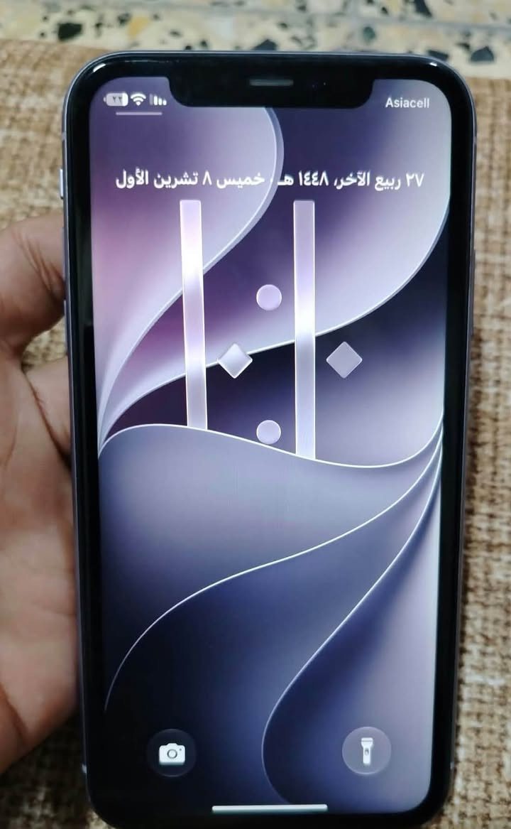 آيفون ١١ • ٦٤ • قفل