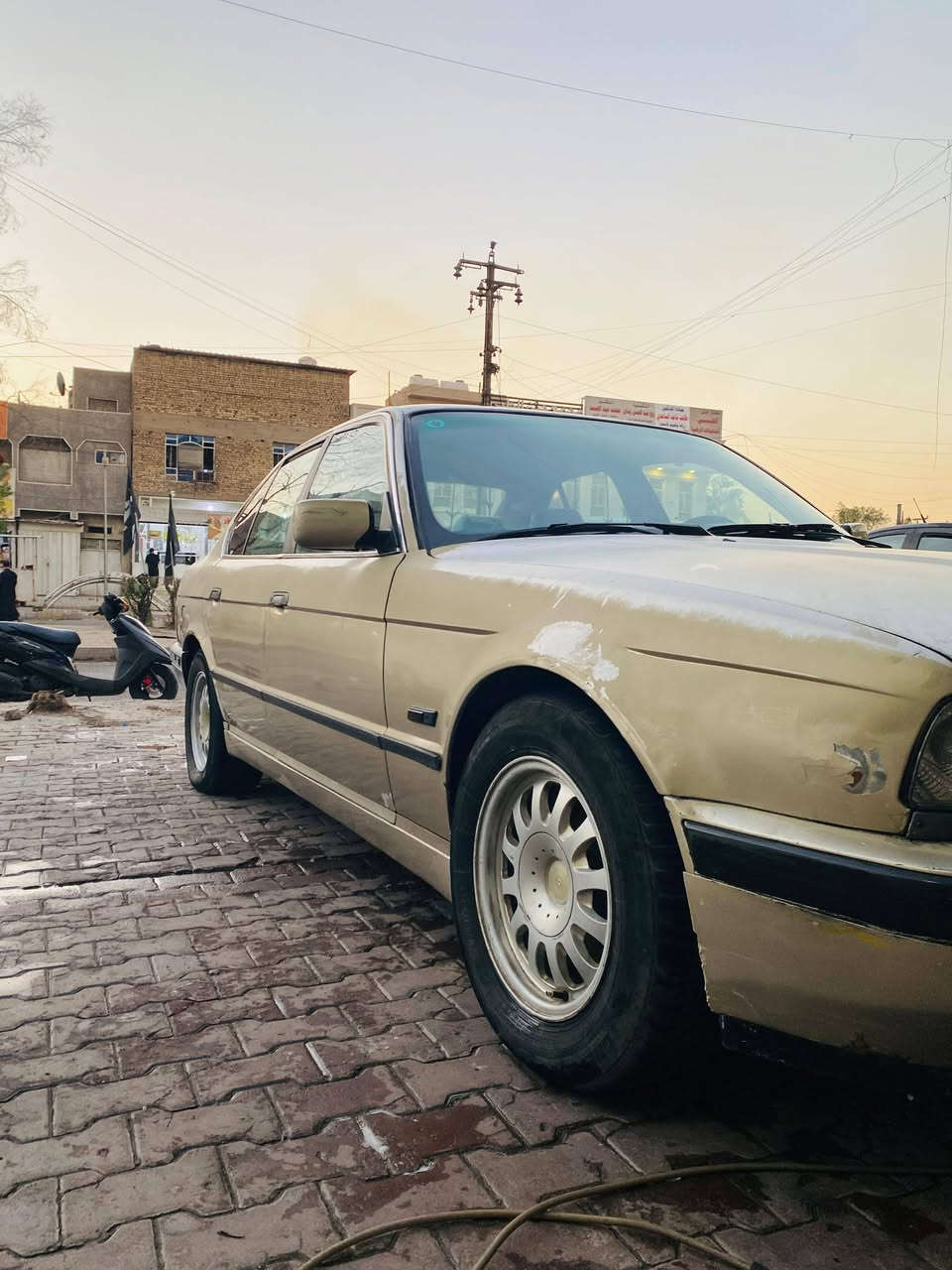 ياالله سلام عليكم شباب عندي بيم 535 سياره مال تعمير يراد صبغ الهه تبريد جاهز مكينه جاهزه بس الكير مالهه البك يخر بيها صدر زين تخم تاير السعر 28وبيها مجال عنون بغداد مدينه الصدر  ***********. وتساب أو تصال الكشر تعال انته كلبه الاتكلي شبيها موديل 1989 سنويه بسمي  رقم بغداد
