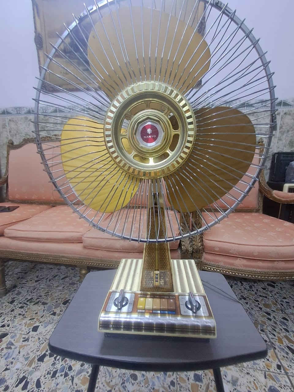مروحة منضدية نوع سانيو ملف اصلي شركة السعر والتفاصيل داخل الفيديو يوجد توصيل ***********سيد عباس
