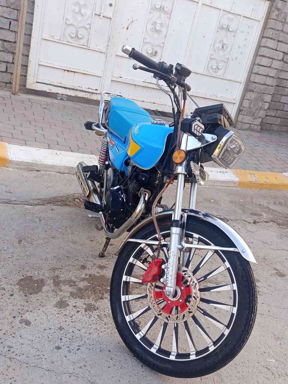 دراجه للبيع مديل 25 شرط مامفتوحه السعر 725 وبيها مجال بصيط /***********/ التصال ؏ رقم
