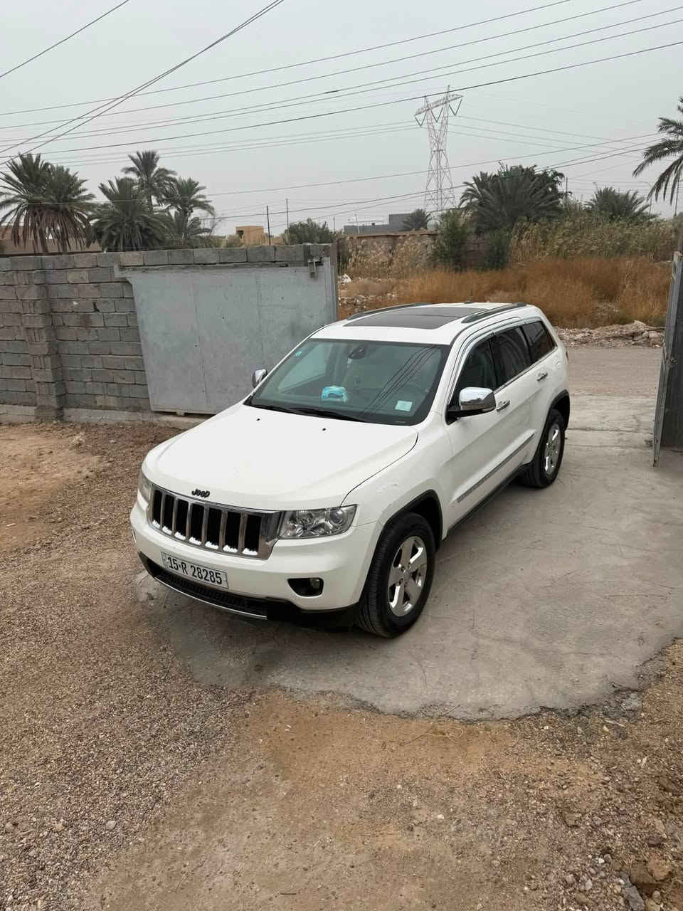 جيب موديل 11وارد امريكي 
بيه قطعتين جمالغ وبنيد 
فول مواصفات 135
مكان الفدوجه 
***********
