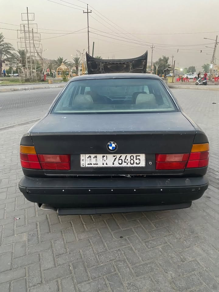السلام عليكم
بي ام 520 للبيع 

محرك vvt 3000(V6)

سنوية 2030 بأسمي

معدل شلعة خير من الله

***********

السعر33 وبيه مجال
مكاني بغداد
