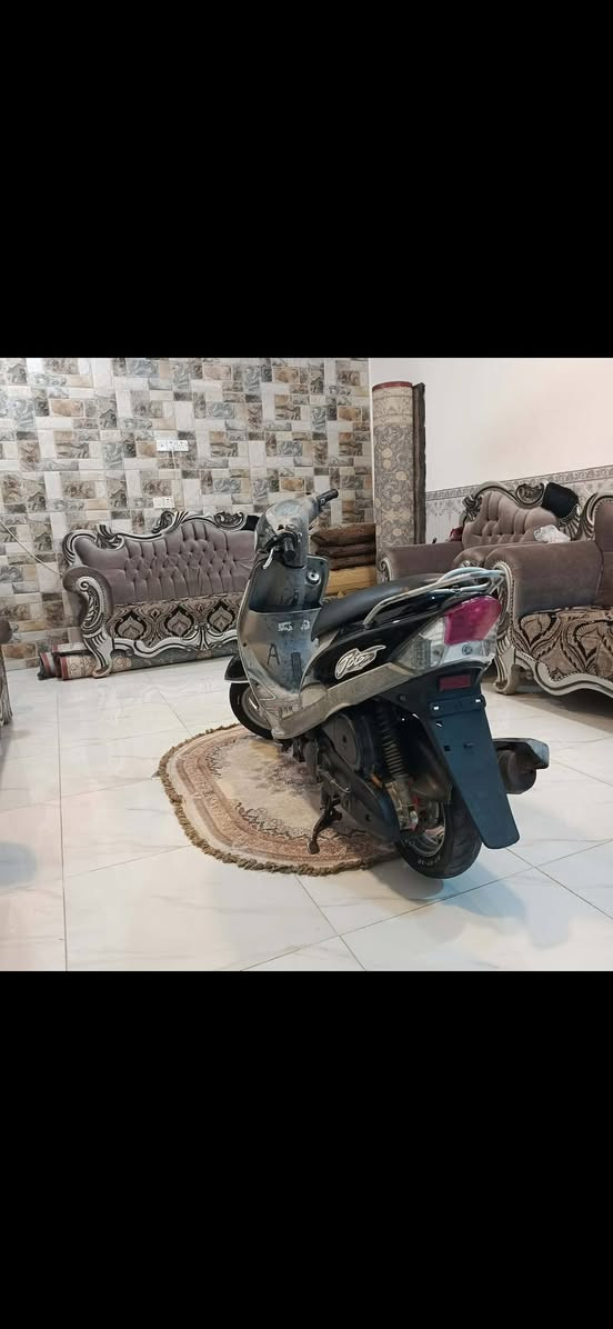السلام عليكم للبيع ماكس منغولي درجه جديده سعر خاص مكان بابل حله رقمي ***********
