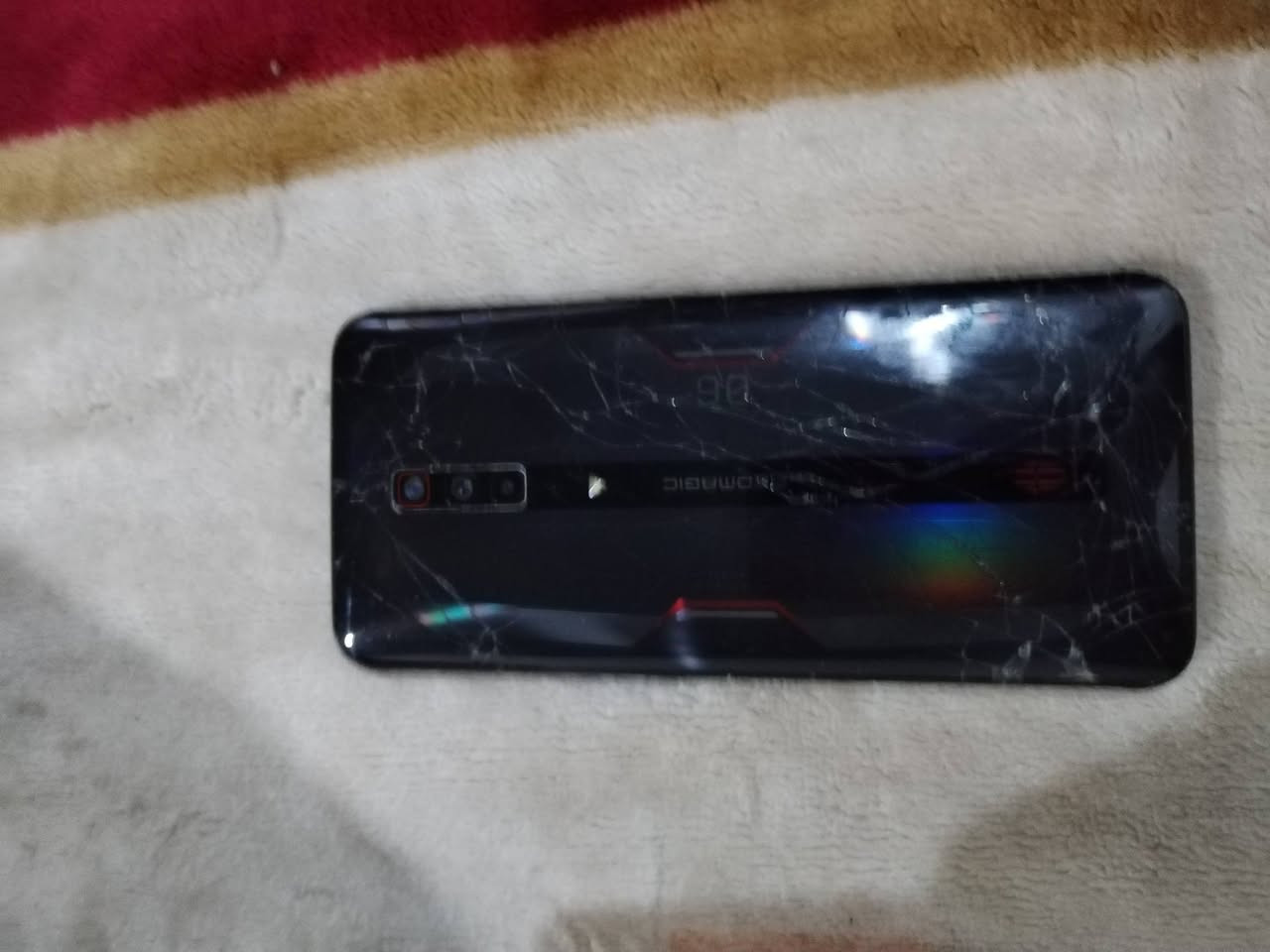 ريد مجك 6برو
ذاكره128
120فريم
رام١٢
هرتز165
فقط كسر بل ضهر
ومايدز بصمه
السعر 300وبي مجال
رقم ***********
