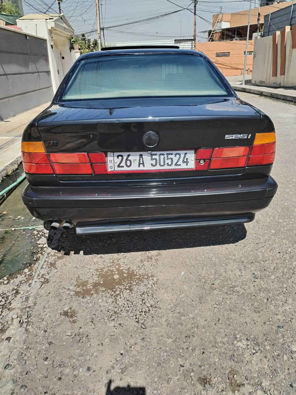 السلام عليكم بي أم دبليو للبيع 525 موديل 95سيارة تبريد ثلج جاهزة مابيها أي نقص بأسمى شرط التحويل عنواني موصل الأيسر السعر 65 بيها مجال قليل ***********
