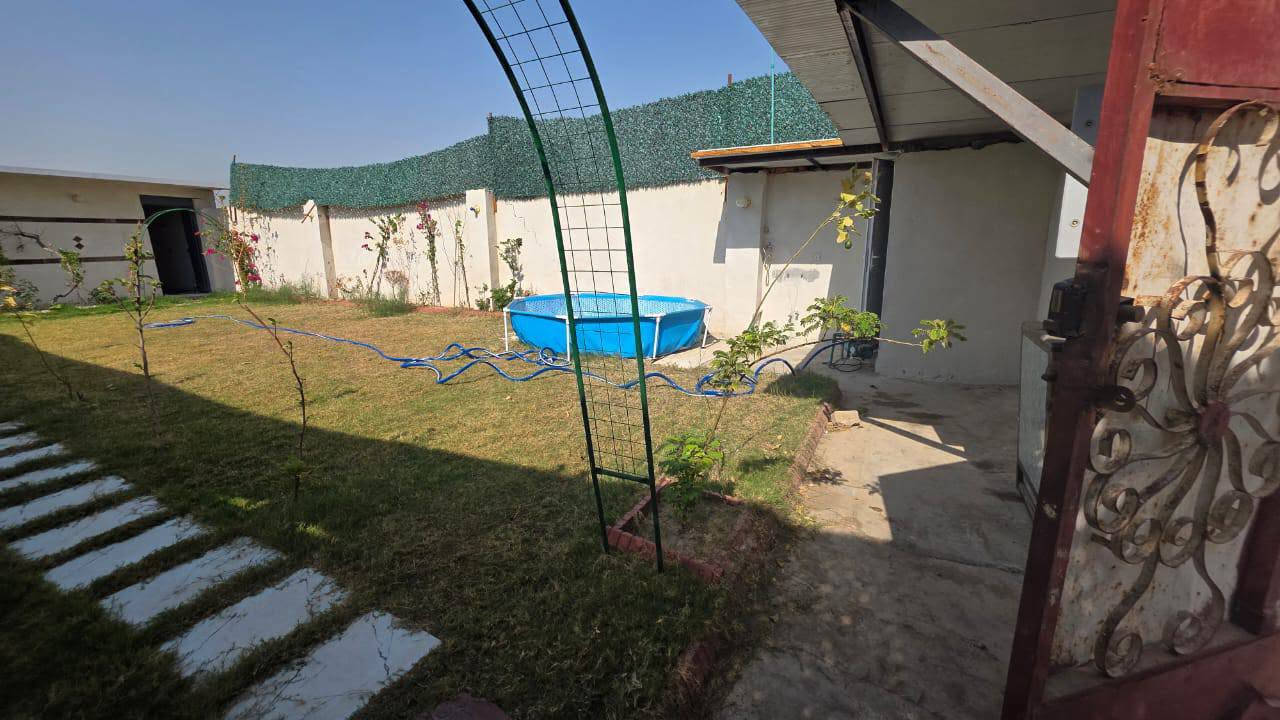 🌿 حديقة جميلة جداً للبيع 🌿
📍 الموقع: شارع الطاحونة مقابل معمل الغاز
📐 المساحة: 170 متر مربع
📜 صنف الأرض: سند زراعي 25 تحويل مباشر
🏡 مواصفات المزرعة: ✅ تحتوي على غرفة ✅ صحيات ✅ ماء وكهرباء ✅ موقع مميز جداً
🌳 فرصة جميلة للسكن أو الاستثمار والاستراحة.
📞 للاستفسار والتفاصيل: ***********
🌹 مع تحيات إدارة مكتب الريان للعقارات ✨ الثقة أساس النجاح
