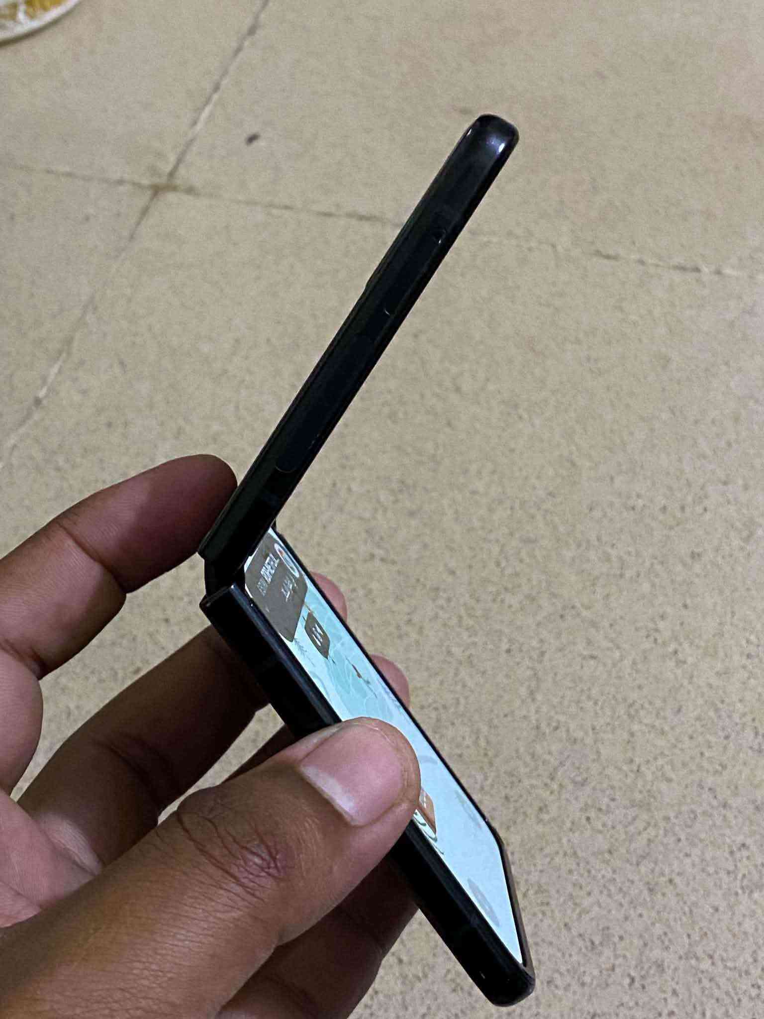 سامسونج زد فليب 3 • ١٢٨ جيجا • نظيف