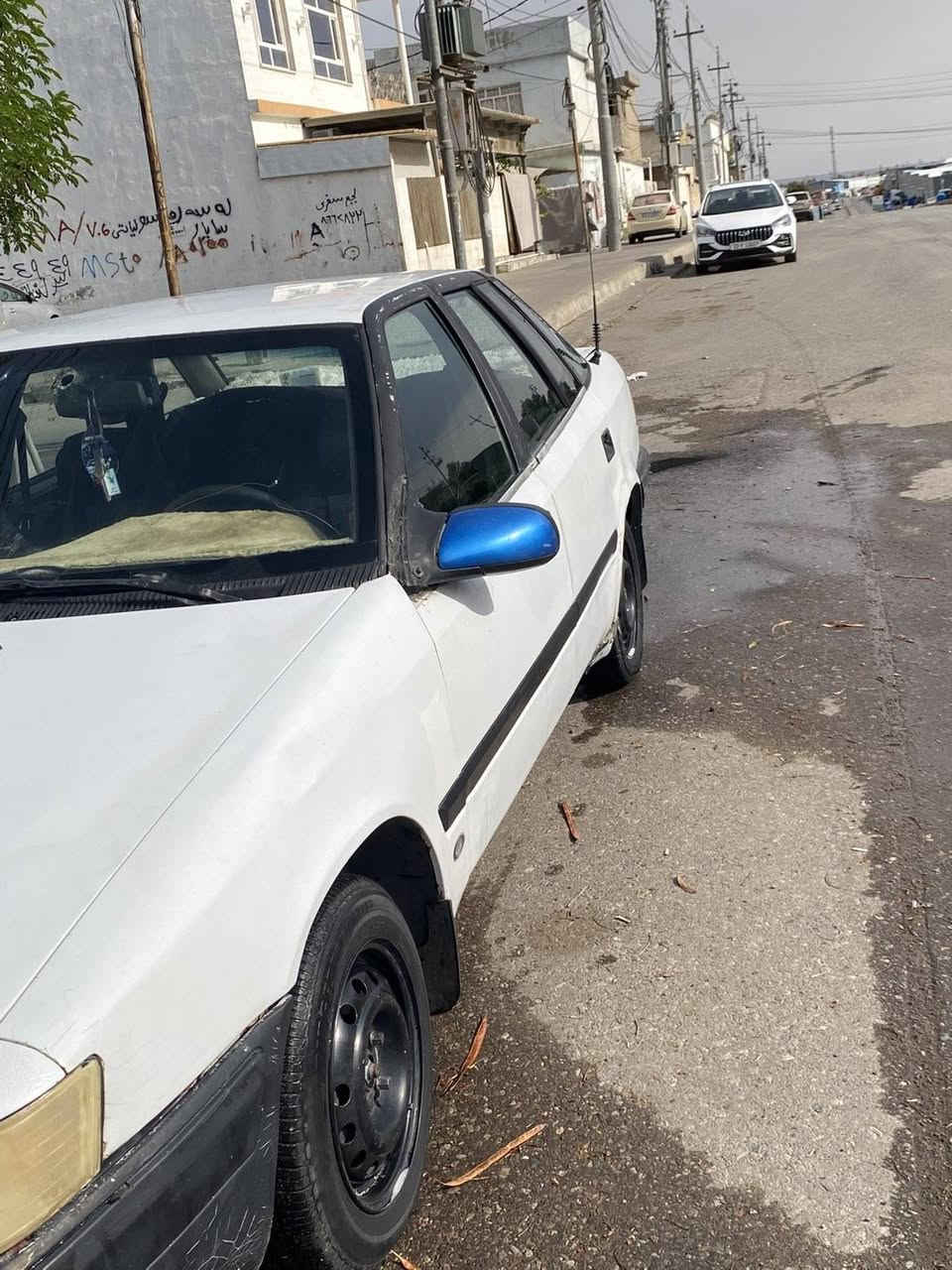 أربيل • هاتف مرفق • تفاصيل قليلة
