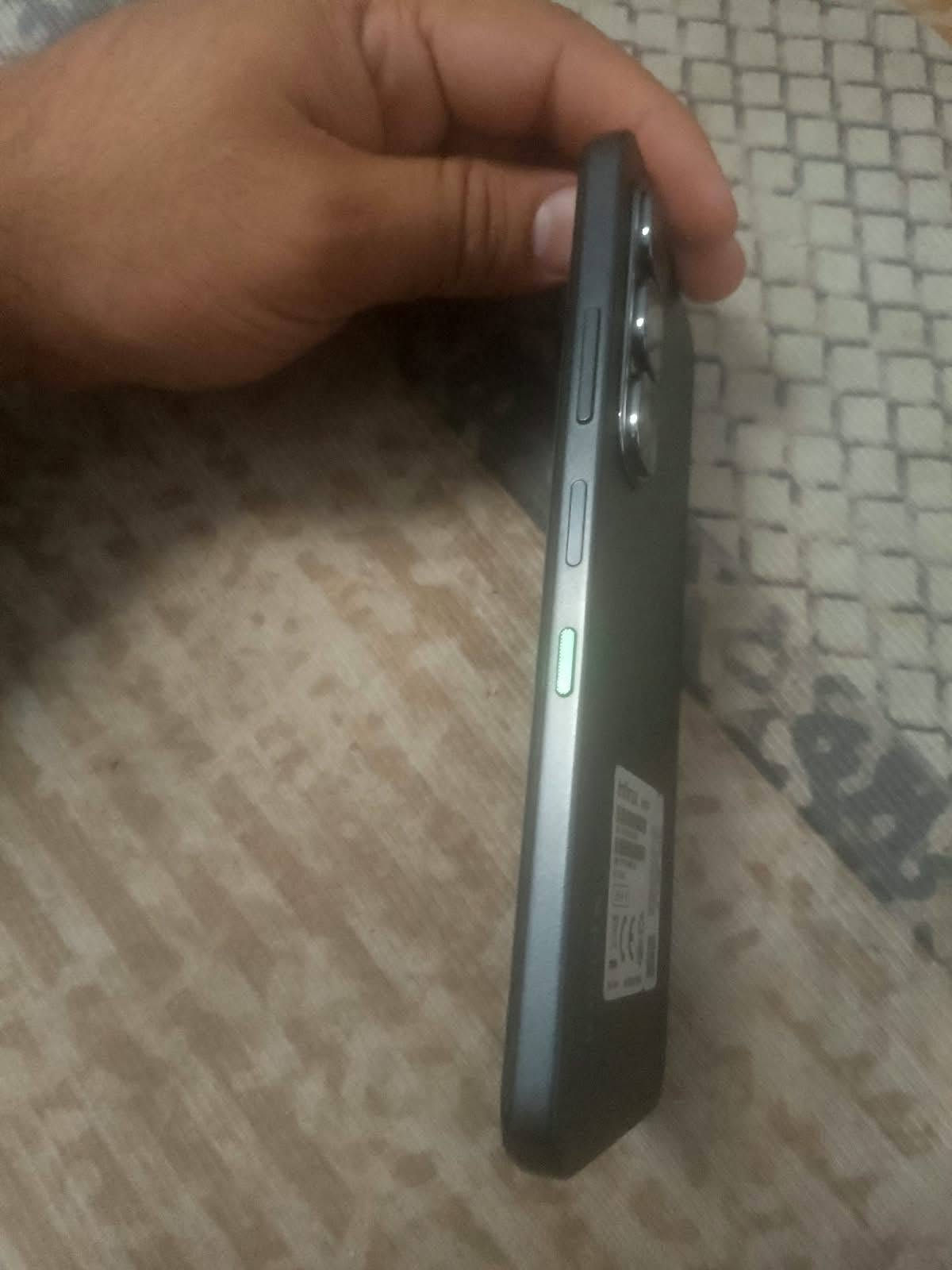 سلام عليكم يتوفر جهاز نضيف استخدام سبوع فقط متوفر شاحنه السعر 225عنوان كربلاء البوبيات ***********

نص مكتوب في الصور:
- هاتفي XOS 15.1.2 استنادًا إلى Android التحقق من التحديثات التخزين ٤٣,١٨ غ.ب / ٢٥٦ غ.ب اسم الجهاز Infinix HOT 60i الطراز Infinix X6728 وحدة المعالجة المركزية Helio G81 Ultimate RAM 4.00 GB+4.00 GB الكاميرا الخلفية 50M الكاميرا الأمامية 8M البطارية 5160mAh الشاشة 720x1600