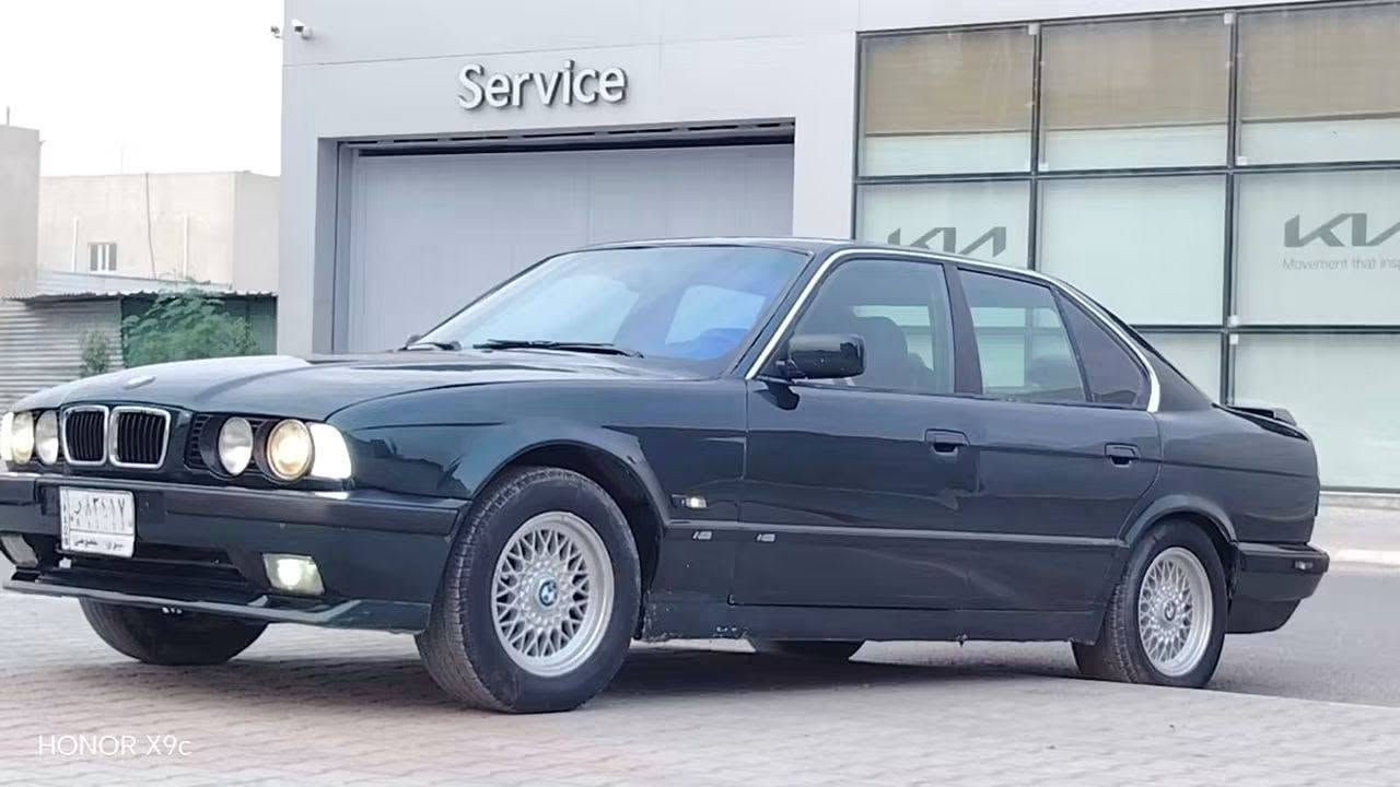 بي ام ٥٢٥ • ١٩٩٥ • مراوس