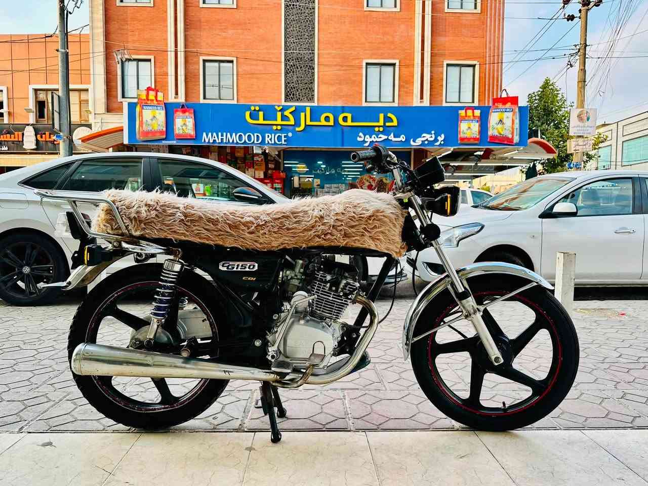 للبيع متور سافين هونزدا محرك طلقة كهربائيات كامل شغال منفيس اصلي موجود سعر 430 الف وفيها مجال لطيبين الرقم *********** وفيه واتساب
