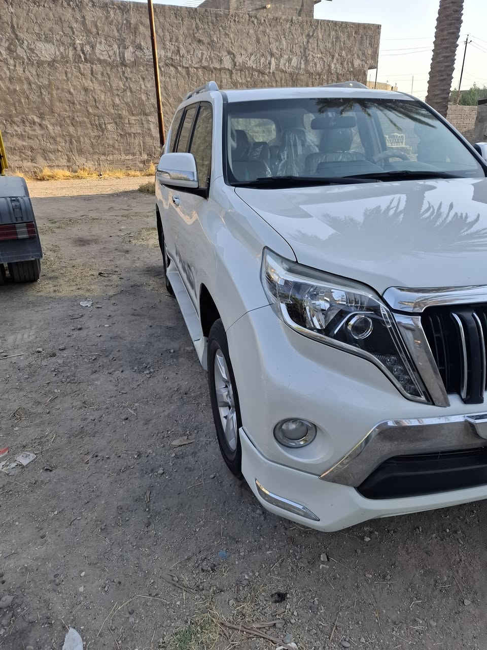برادو ٢٠١٧ اربيل كفاله عامه فول مواصفات ***********
عداد ٨٧كم 
٣٥٠٠٠ بيه مجال قليل
