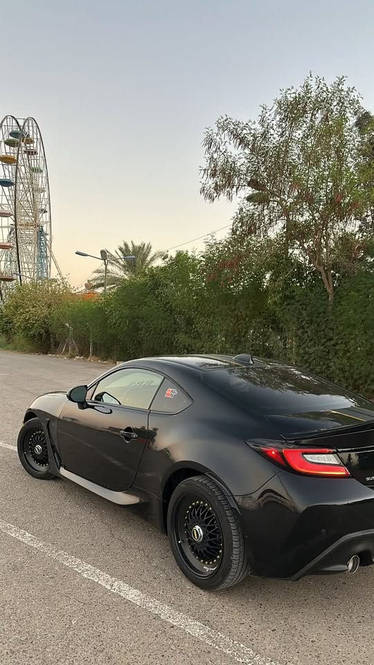 السلام عليكم
سوبارو نوع BRZ موديل 2023 ضررها جاملغ وبنيد بعدها جديده ما ماشيه تقريباً ماشيه 15 الف بس
لل استفسار ***********
