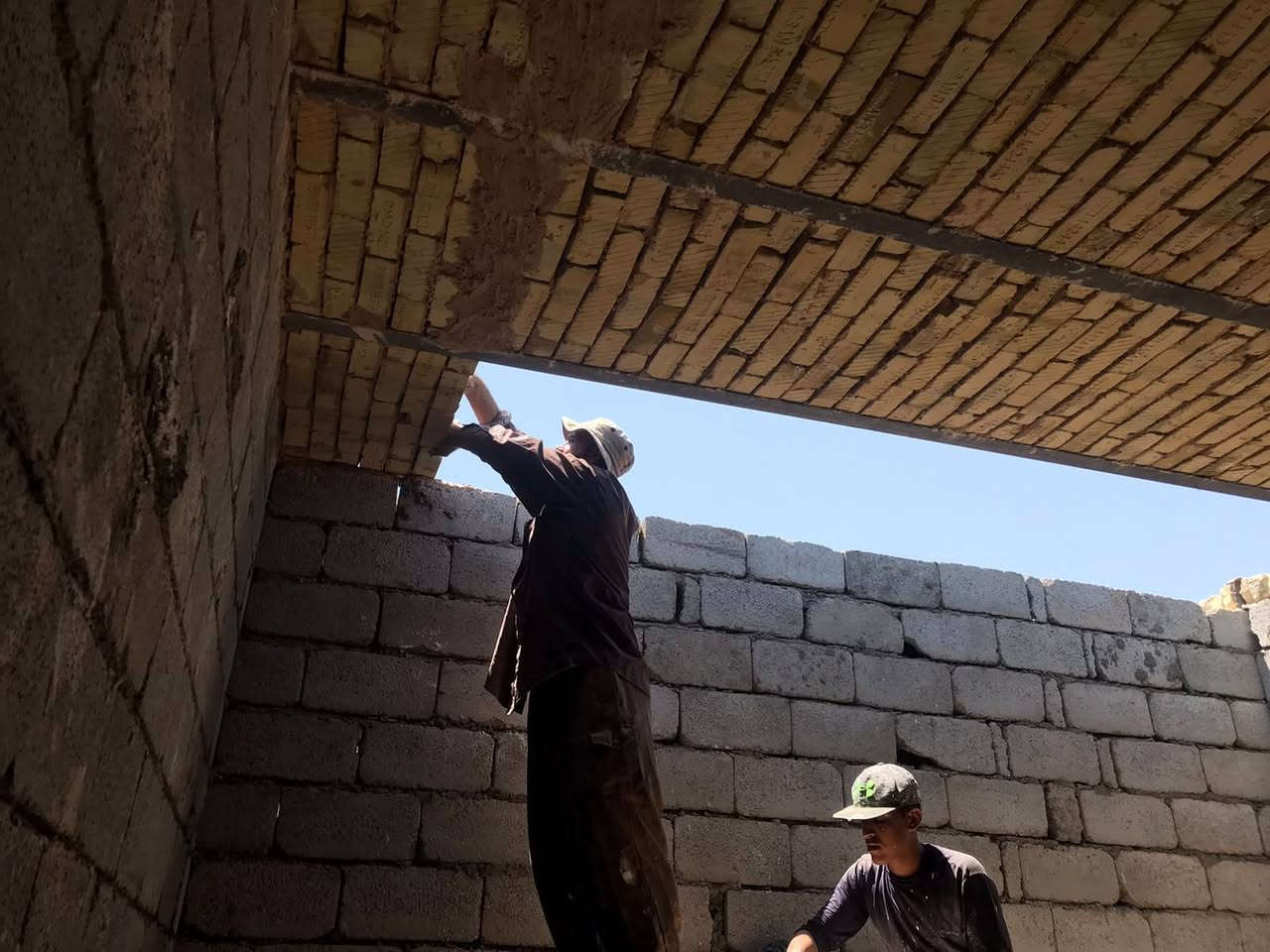خلف عكادة • متفرق