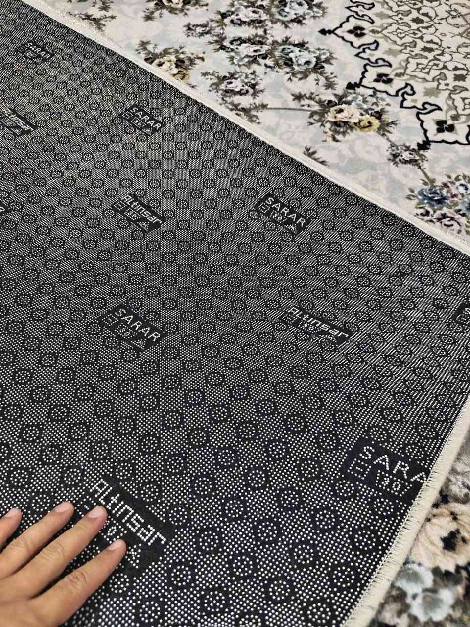 مقاس ٣×٤ • خلفية مطاط • نظيف